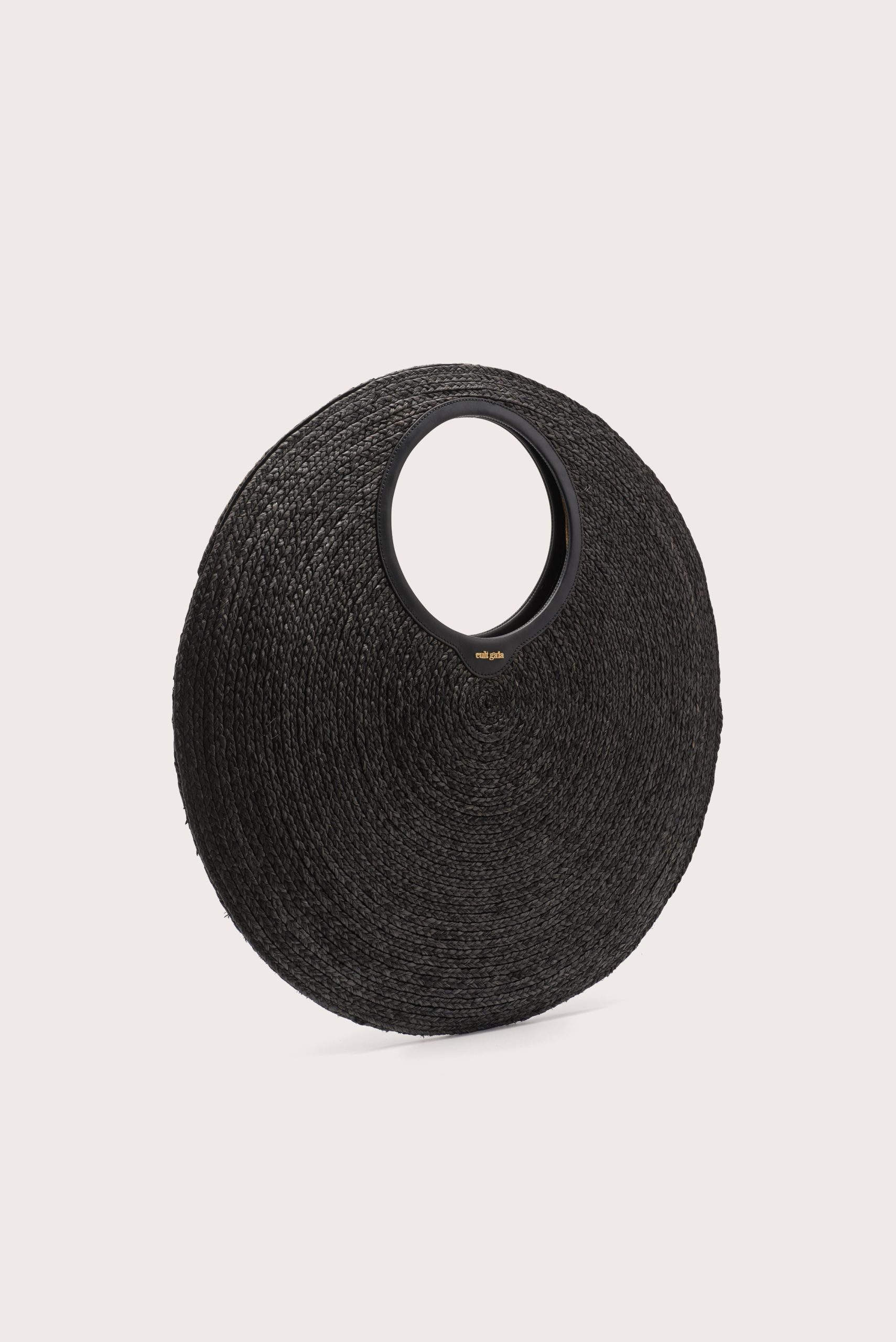052125_CULTGAIA_AMUN_SHOULDER_BLK_Angle-scaled