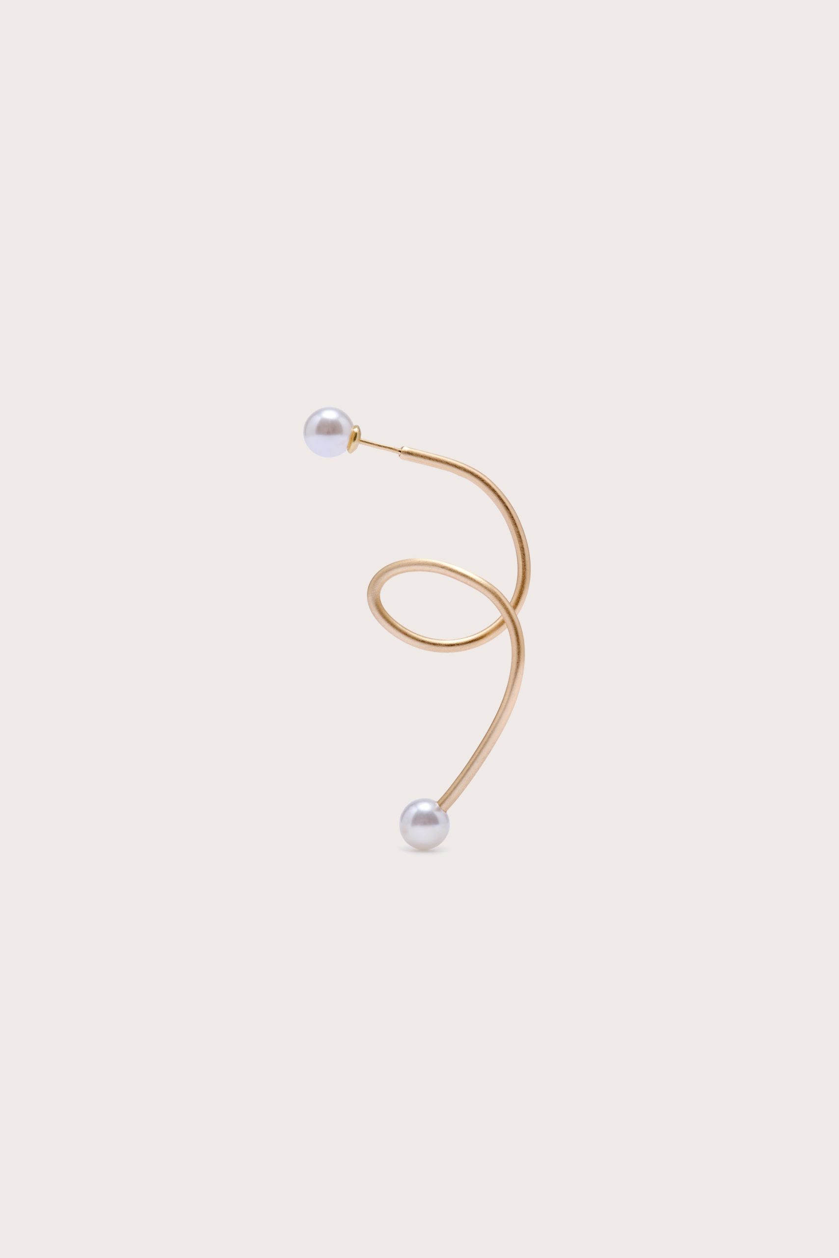 052125_CULTGAIA_TAZIA_EARRING_PRL_Side-scaled