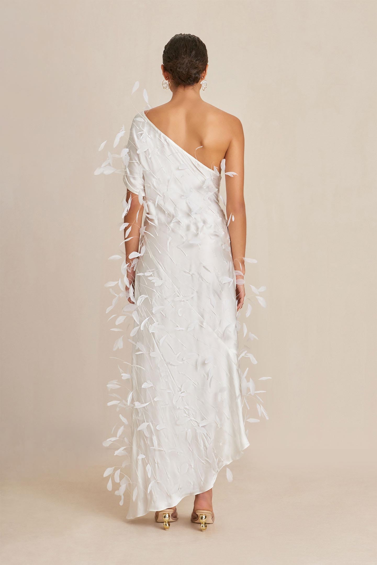 231116_DR_CG_PF24_LOOKBOOK_LOOK_61_0016_WEB_fce16641-95d7-4c01-af9d-a7b637ce66e3