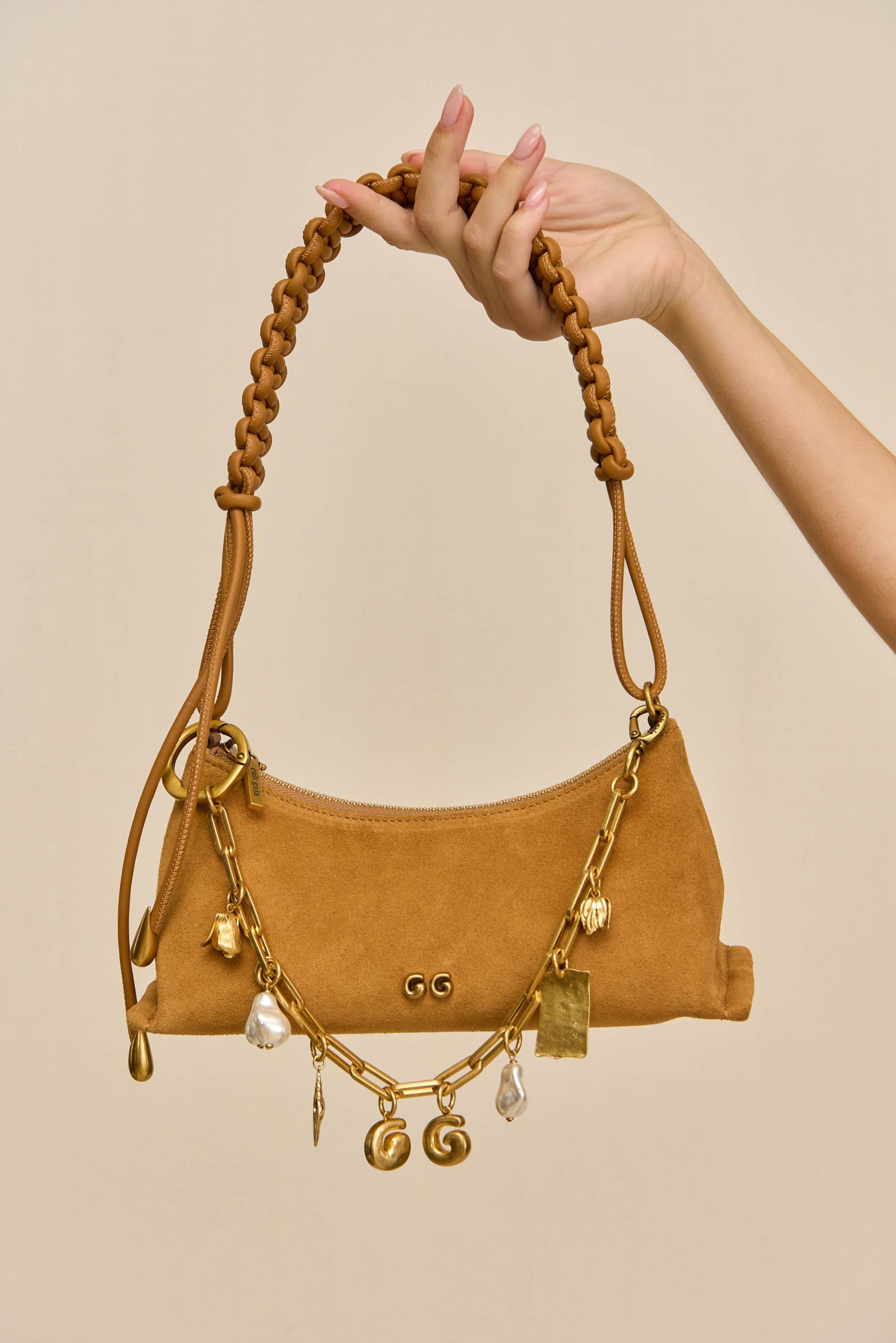 250825_DR_CG_SP26_HS26_86_HANDBAGS_0298_WEBBED-scaled