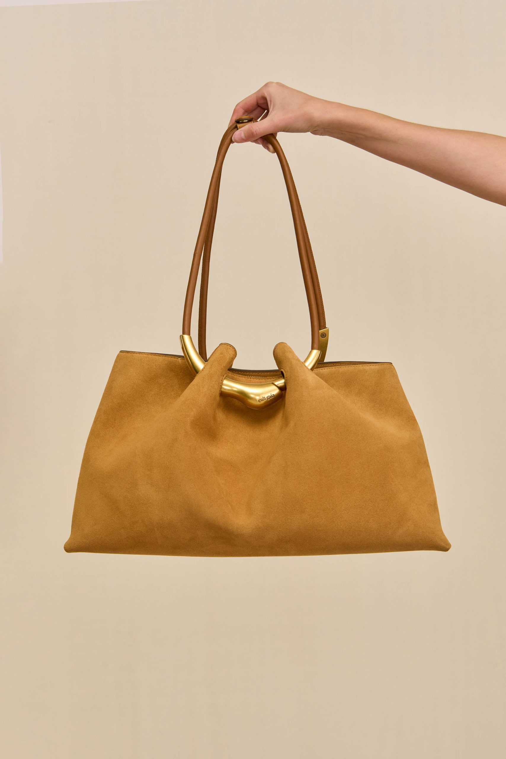 250825_DR_CG_SP26_HS26_86_HANDBAGS_0332_WEBBED_e7e602df-0b7d-42d5-a99e-75807de6bf7d-scaled