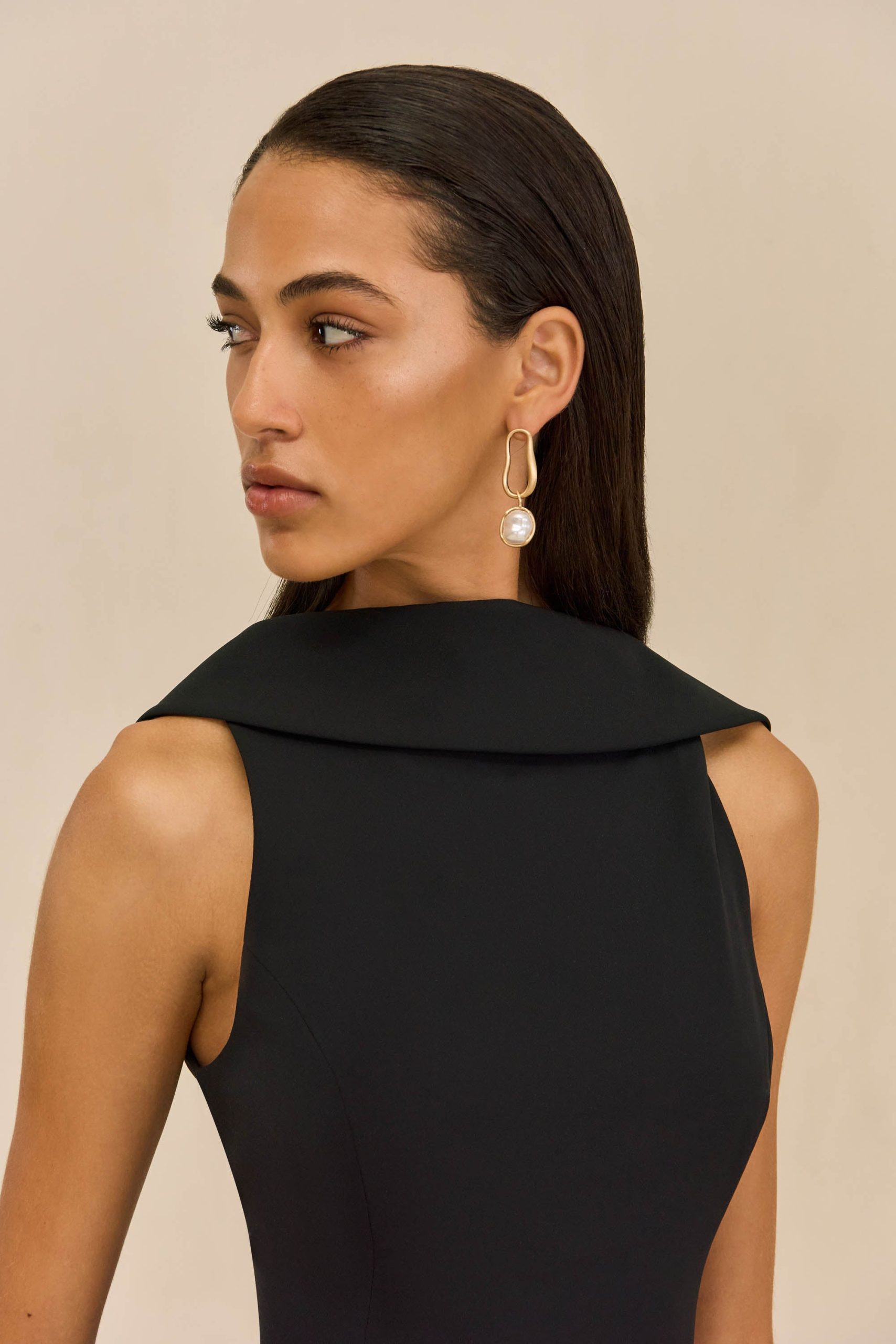 251110_DR_CULT_GAIA_R26_RESHOOTS_05_COCCO_DRESS_BLK_0016_WEBBED-scaled