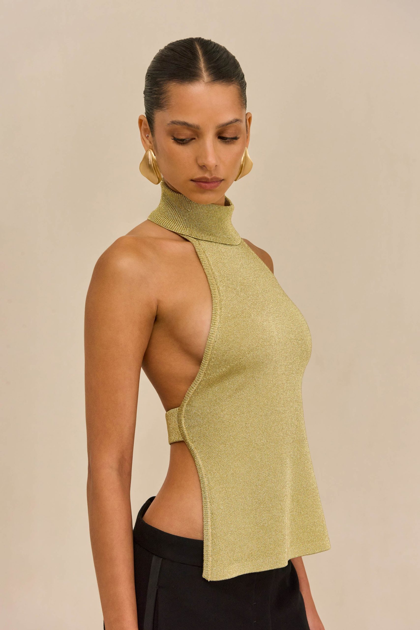 WAKE KNIT TOP