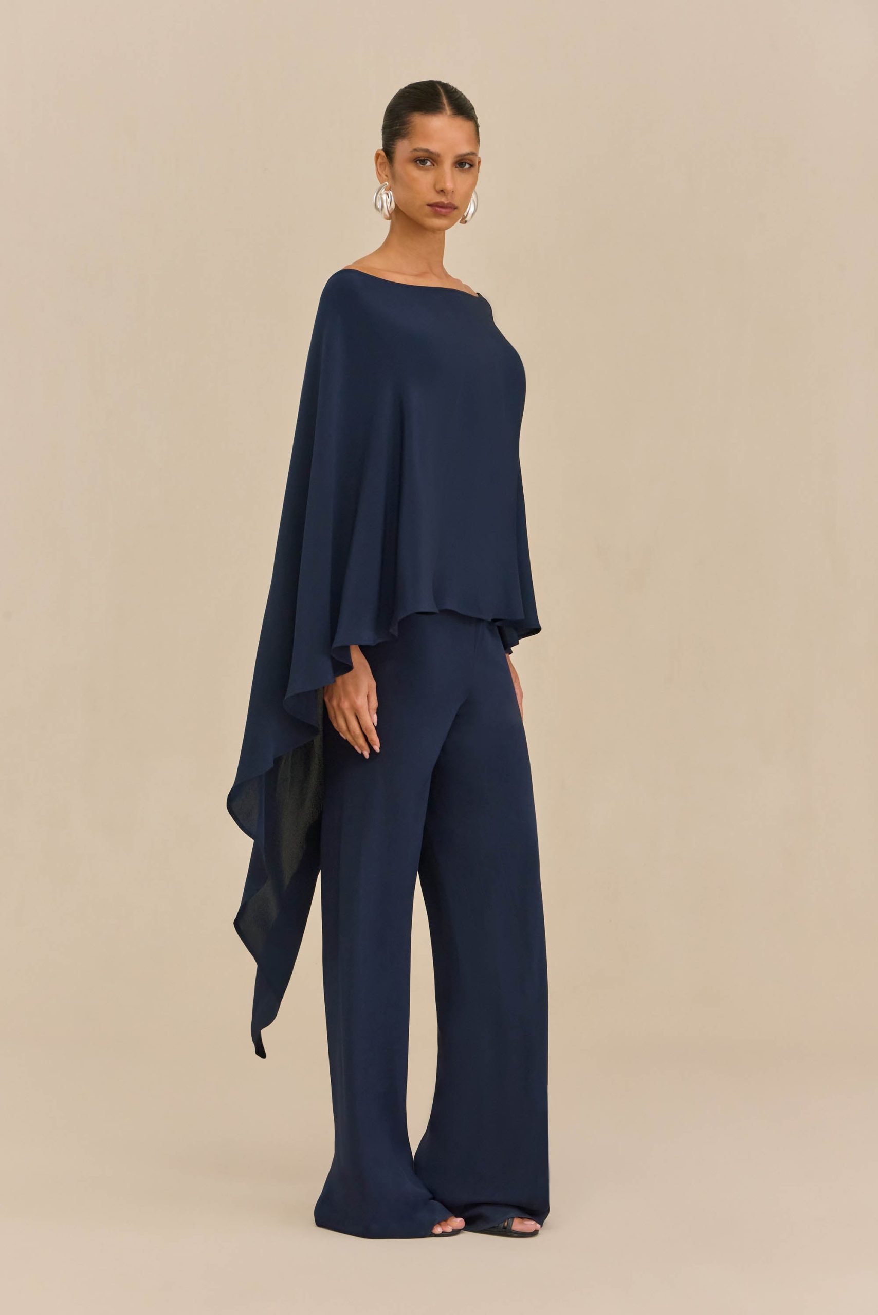 251110_DR_CULT_GAIA_R26_RESHOOTS_72_TAJISHA_TOP_SARA_PANT_DP_LK_0068_WEBBED_04db4a6a-d2ce-496d-a085-d336171cc343-scaled
