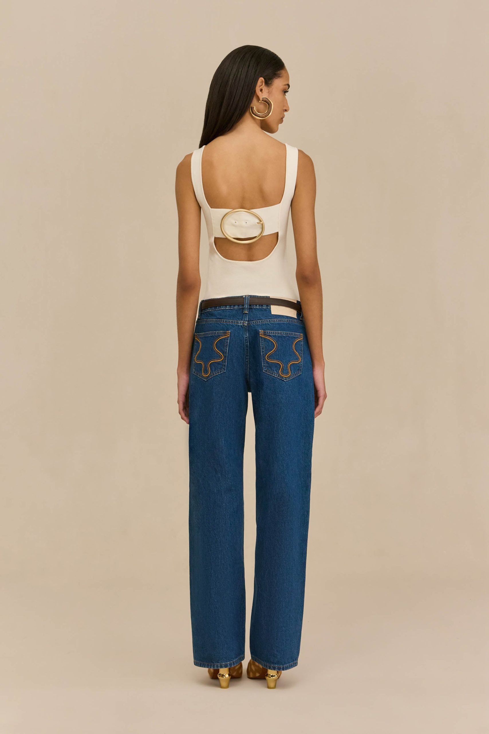 251110_DR_CULT_GAIA_R26_RESHOOTS_76_LEVI_TOP_OW_ROSELLA_PANT_DK_WSH_0028_WEBBED-scaled