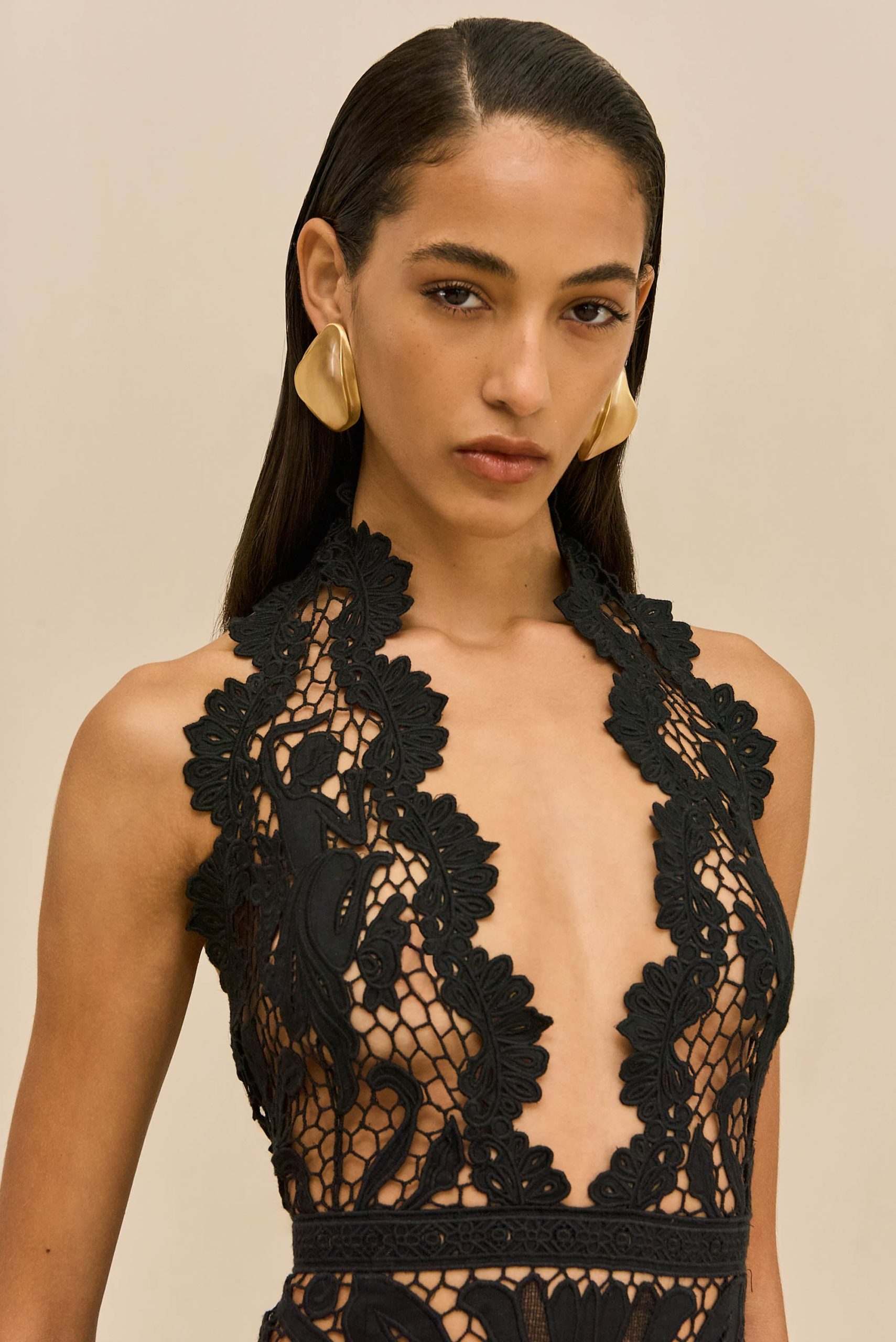251117_DR_CG_PF26_LB_13_GEMINI_GOWN_BLK_0012_1_WEBBED-scaled