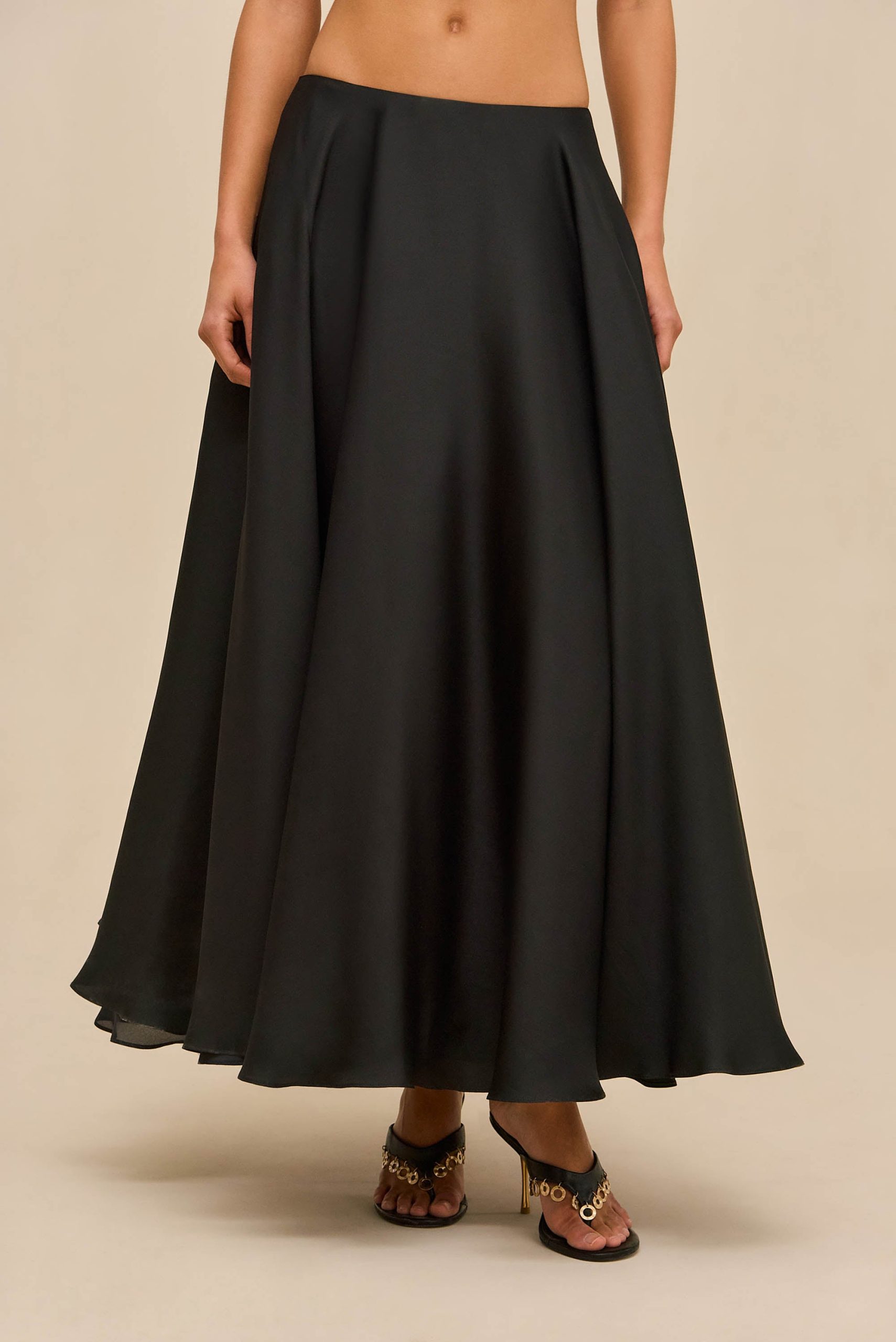 251118_DR_CG_PF26_LB_151_BRETT_TOP_BLK_CYRENE_SKIRT_0015_WEBBED-scaled