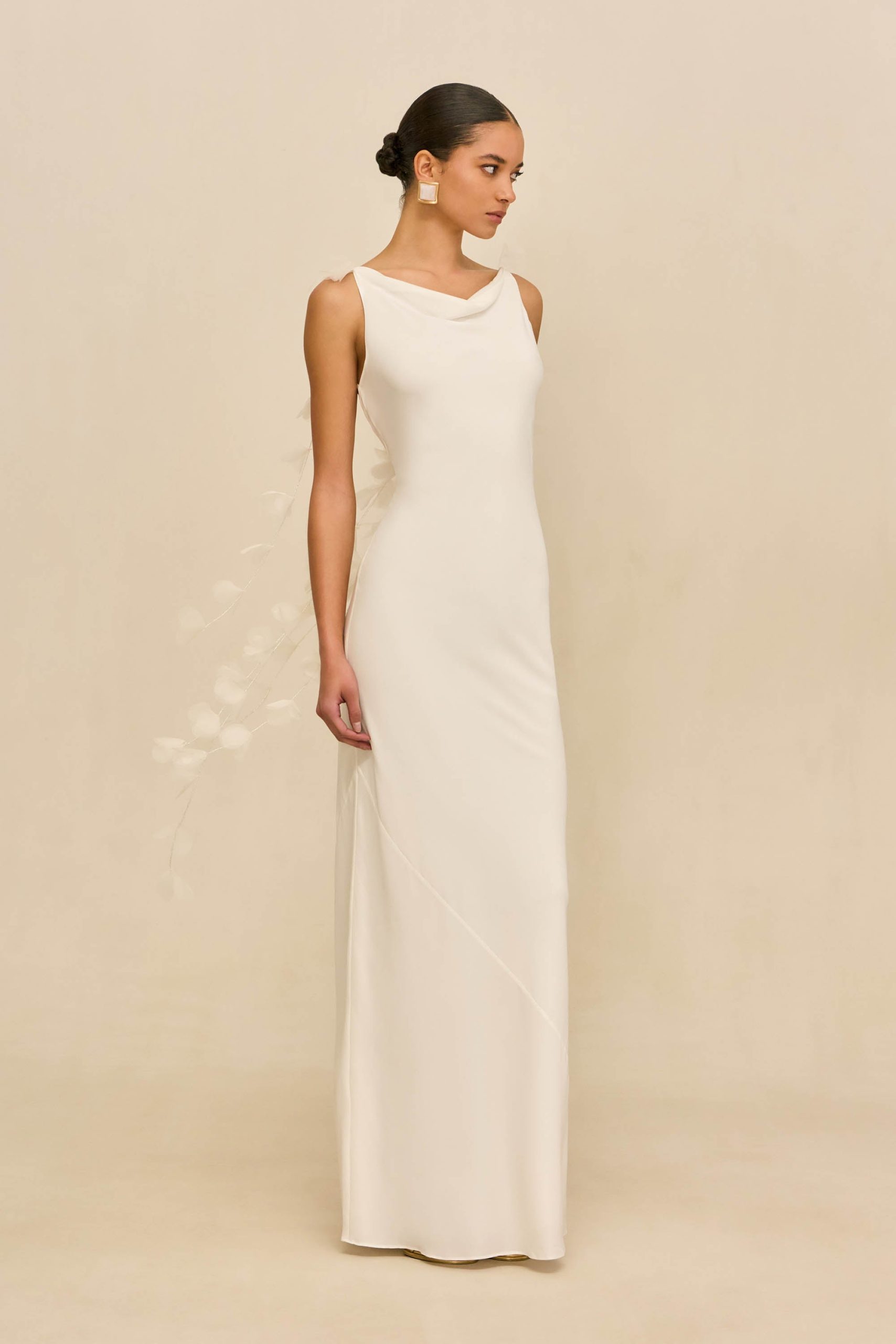 260120_DR_CG_SP_HS26_RESHT_60_NYMERIA_DRESS_OW_0031_WEBBED-scaled