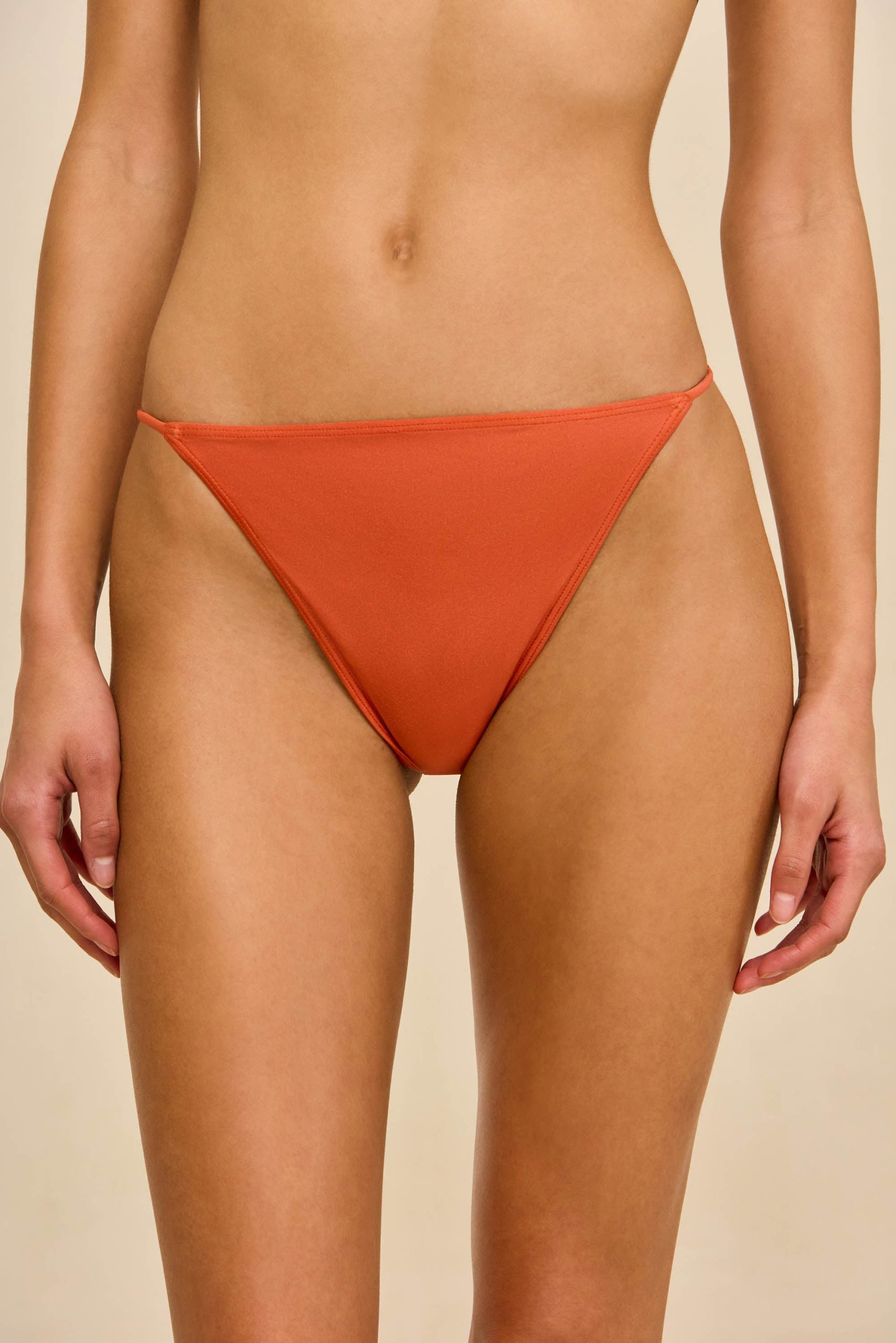 260121_DR_CG_SP_HS26_RESHT_116_ANOKI_BIKINI_ORANGE_0023_WEBBED-scaled