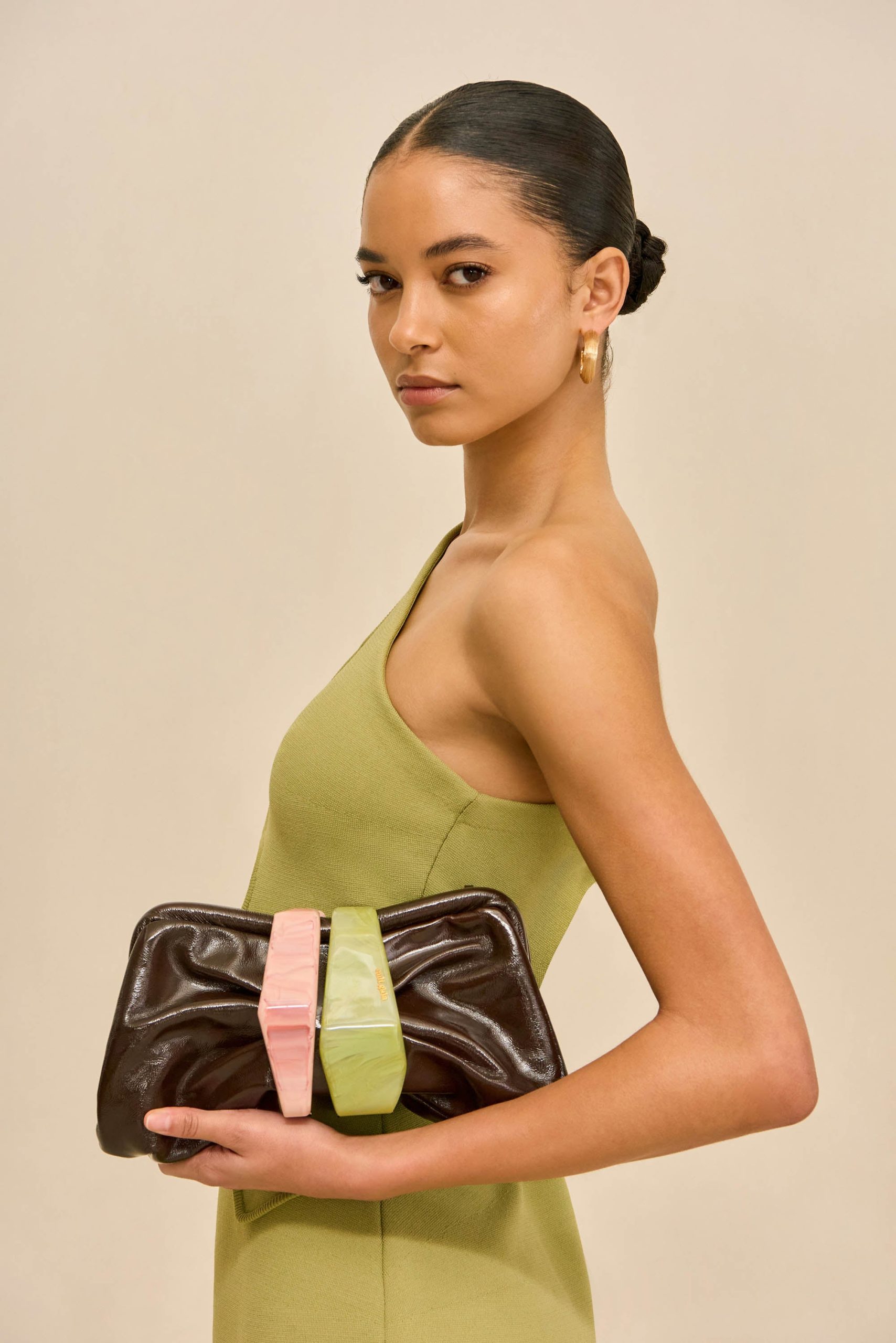 260121_DR_CG_SP_HS26_RESHT_82_LABELLA_DRESS_GRN_0010_WEBBED-scaled