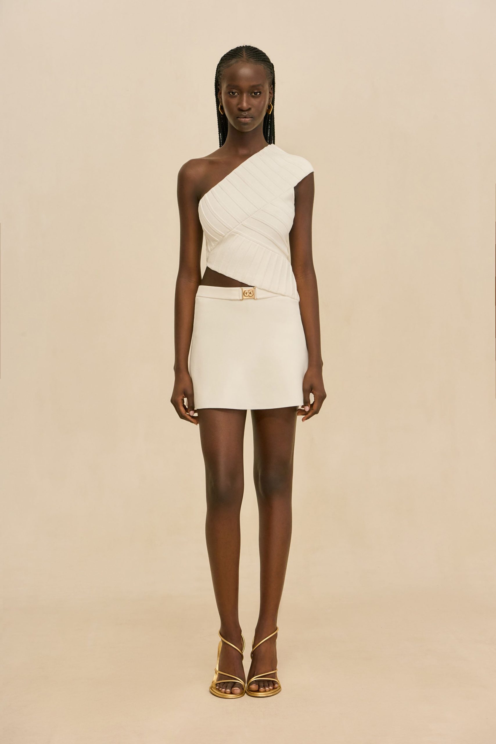 260122_DR_CG_SP_HS26_RESHT_177_AMORET_KNIT_SKIRT_ANDERSON_TOP_WHT_0002_WEBBED_1-scaled