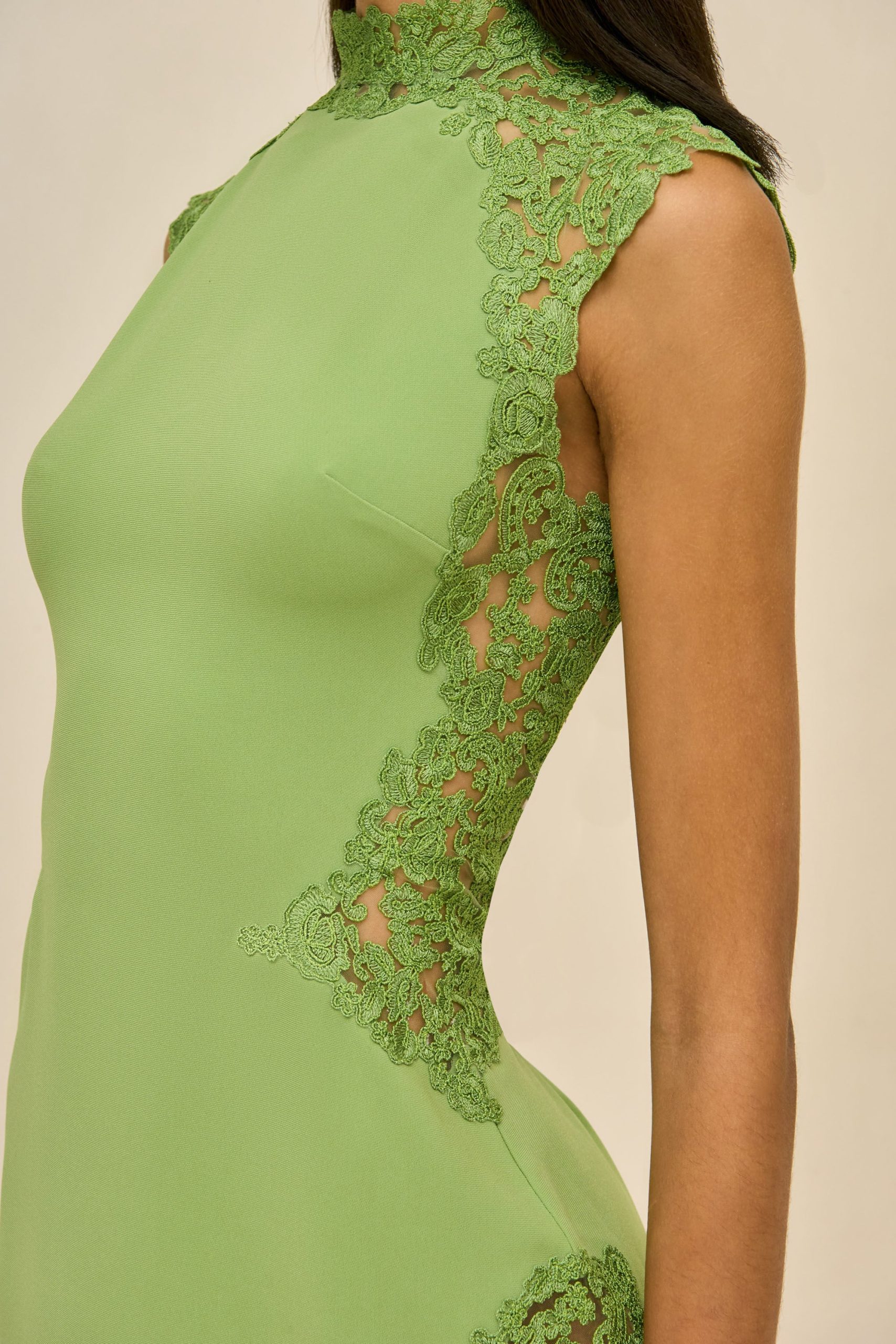 260127_DR_CG_216_RITI_DRESS_CHIVE_0014_WEBBED_1-scaled