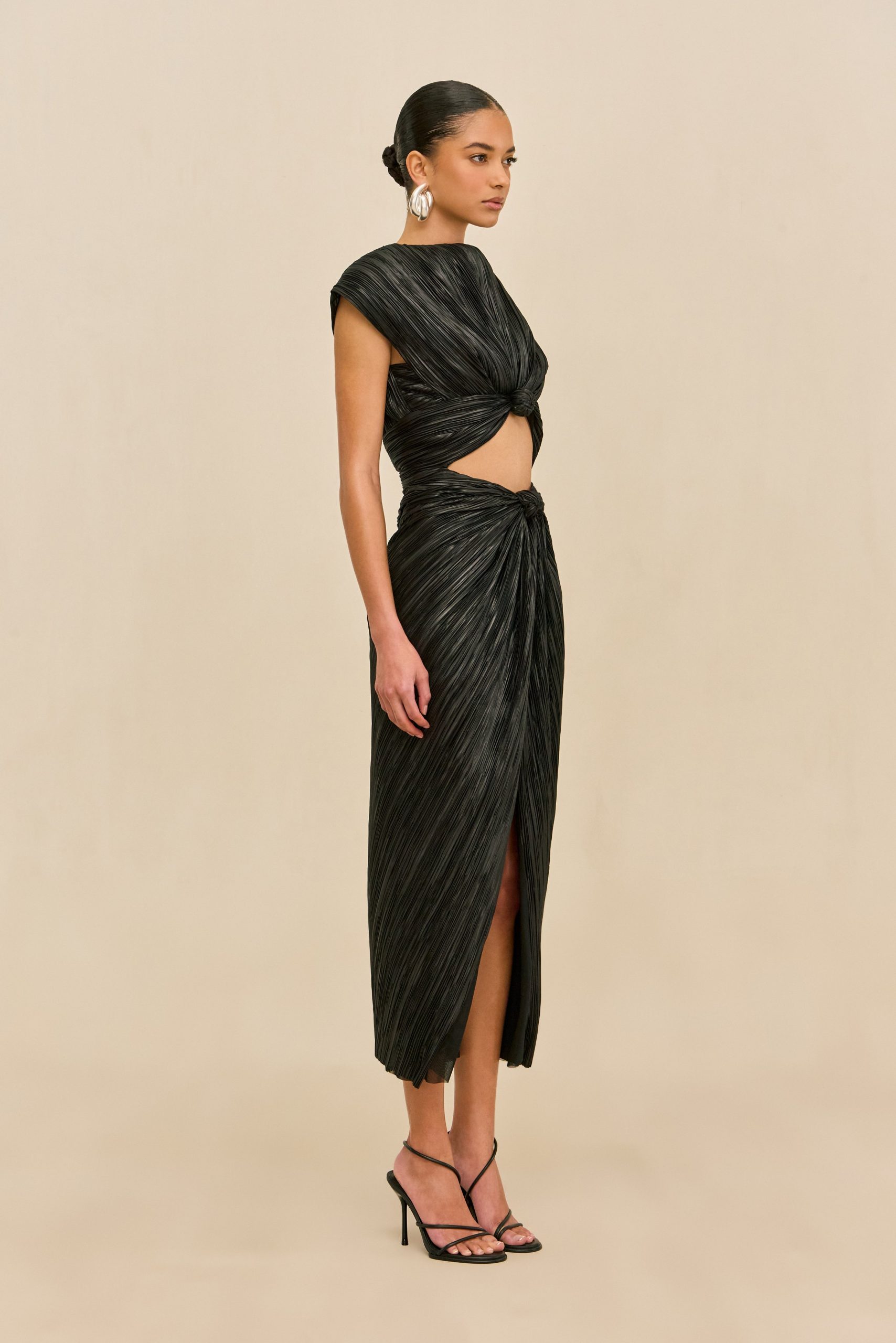 260319_DR_CG_01_AIRA_DRESS_BLK_0037-scaled
