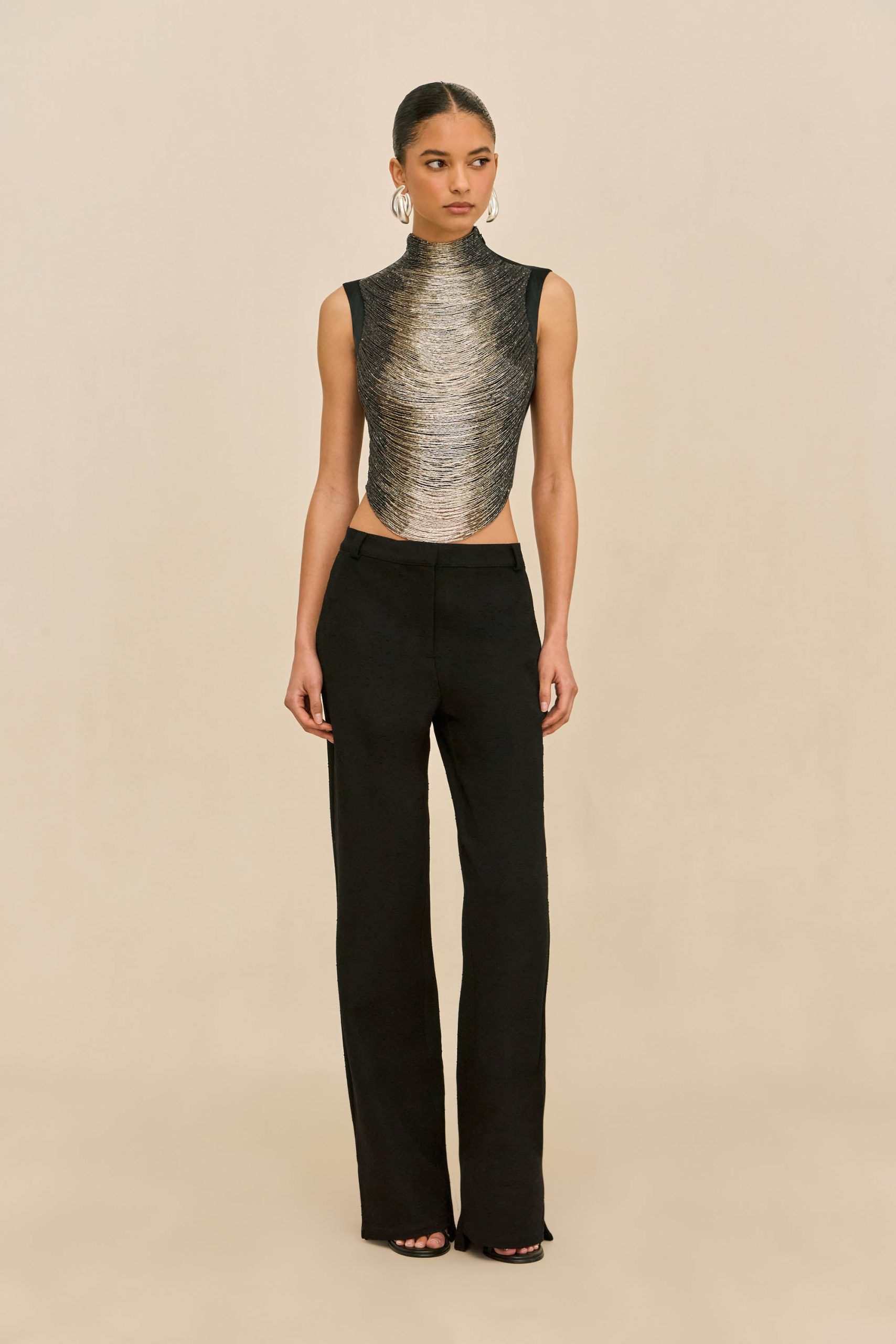 260319_DR_CG_02_TARAJI_TOP_CINTHIA_PANT_BLK_0009_WEBBED-scaled