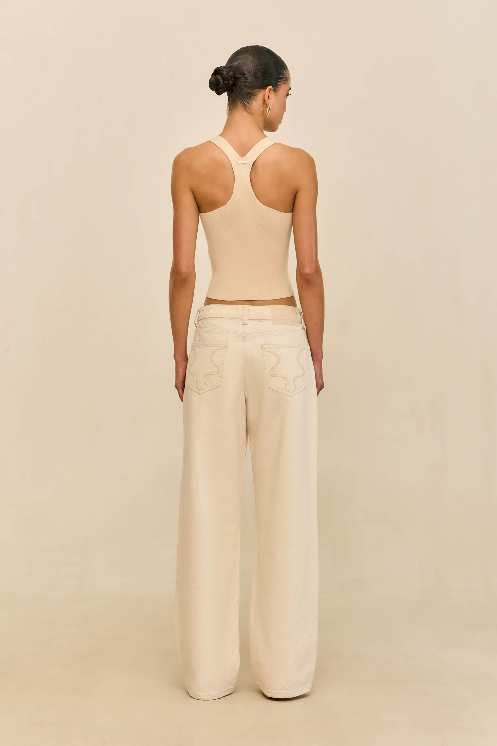 260421_DR_CG_ECOM_RSHTS_02_CRAWFORD_KNIT_TOP_BEACH_0027_WEBBED_1-scaled