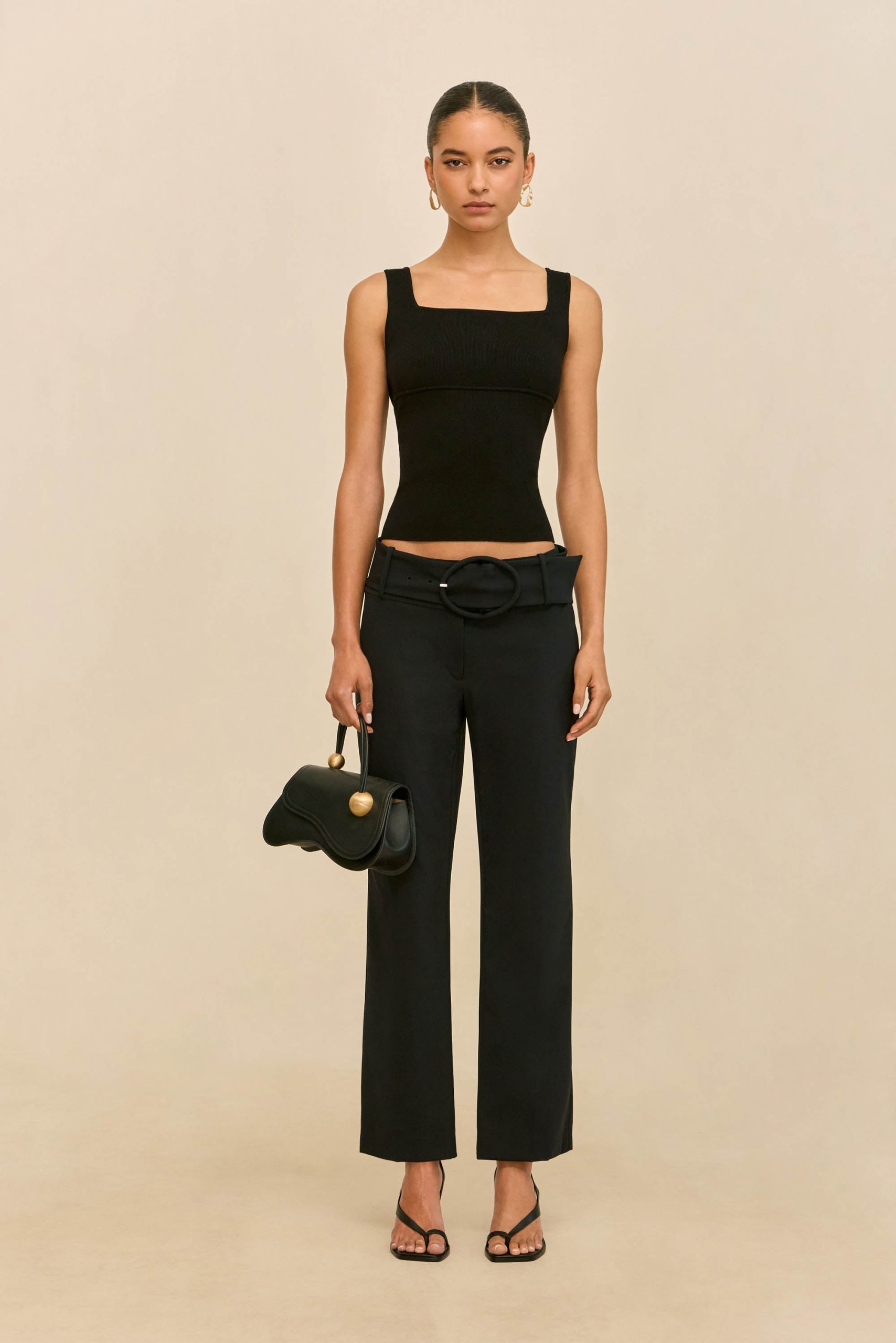 260421_DR_CG_ECOM_RSHTS_14_LEVI_KNIT_TOP_BLK_0003_WEBBED-scaled