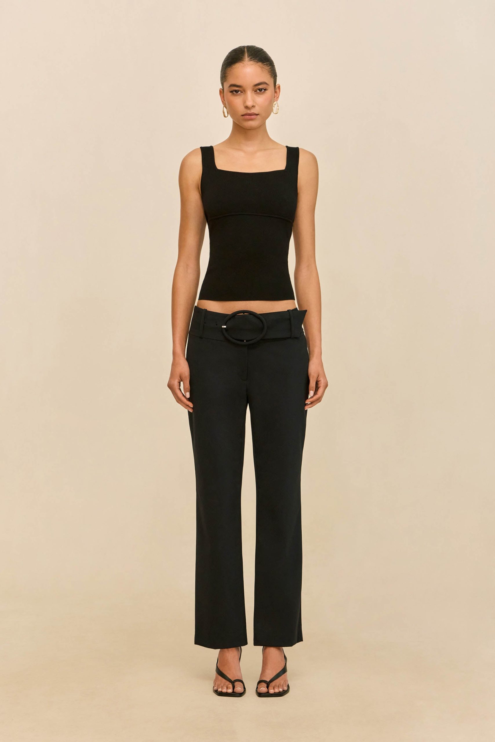 260421_DR_CG_ECOM_RSHTS_14_LEVI_KNIT_TOP_BLK_0008_WEBBED-scaled