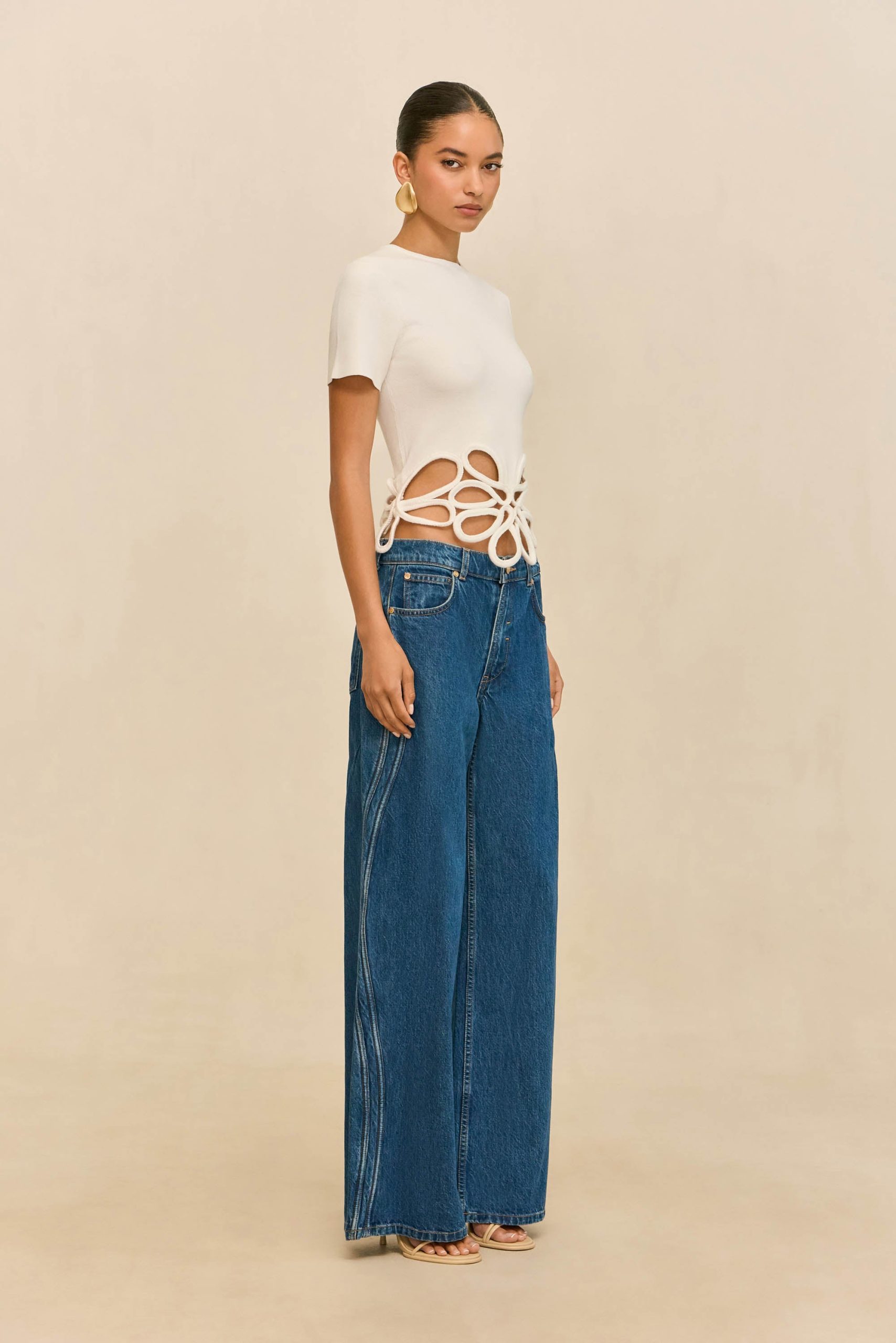 260421_DR_CG_ECOM_RSHTS_33_ERES_KNIT_TOP_WHT_0019_WEBBED-scaled