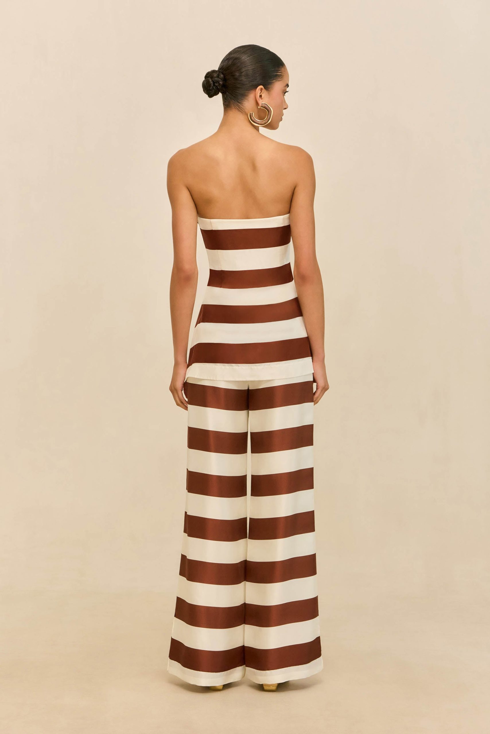 260421_DR_CG_ECOM_RSHTS_58_RHETT_TOP_KALILUNA_PANT_BRN_STRIPE_0033_WEBBED_244dc4f8-12b9-4fe8-a27b-2bd8adeb22c5-scaled
