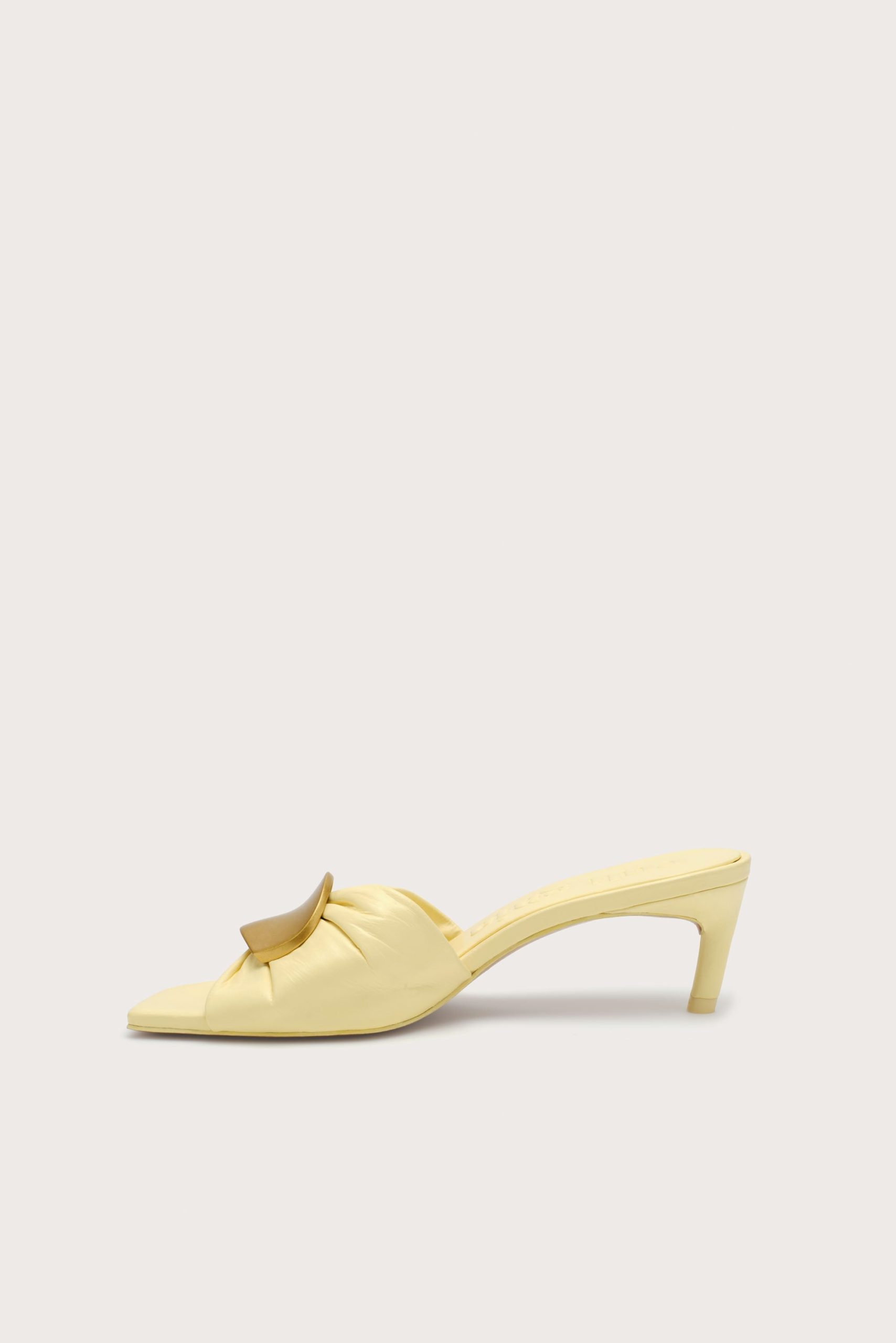 AMINASANDAL_BC_260108_Cult-Gaia_Product13326-scaled