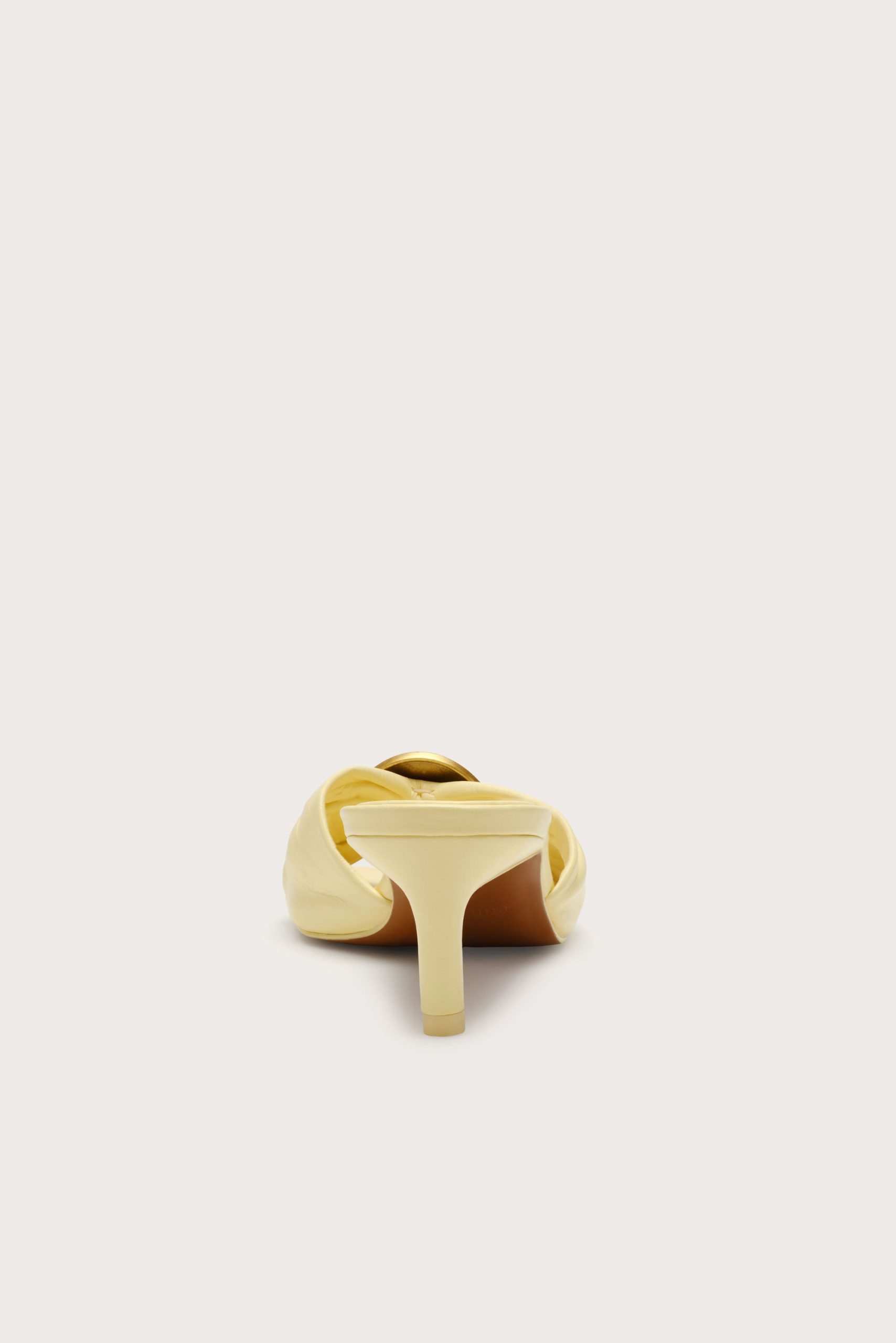 AMINASANDAL_BC_260108_Cult-Gaia_Product13348-scaled