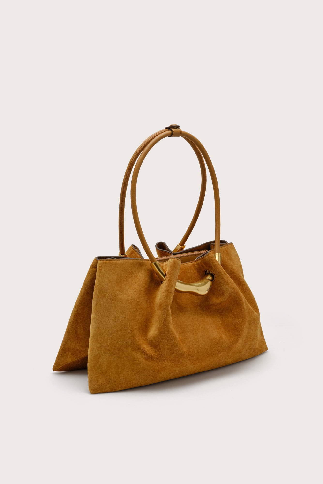 ASA_CARAMEL_251120_Cult-Gaia_Product_Angle_v2