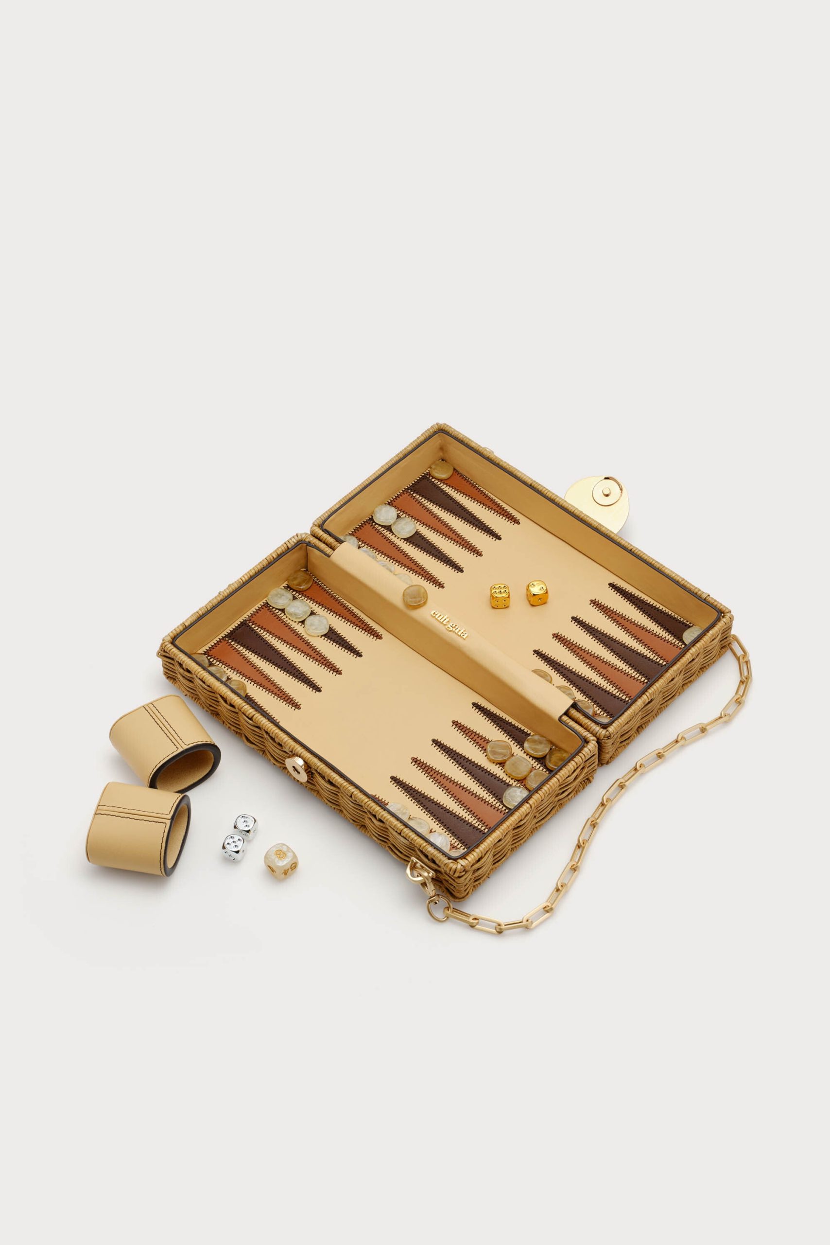 THE BACKGAMMON CLUTCH