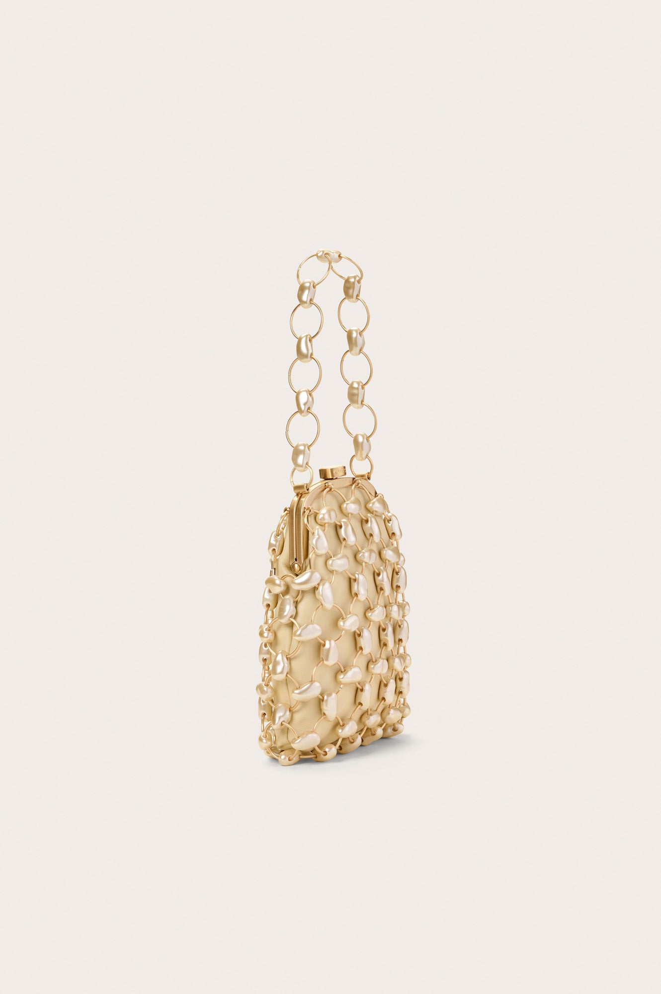 BRIELLEWRISTLETCHAMPAGNEPEARLSIDE_WEB