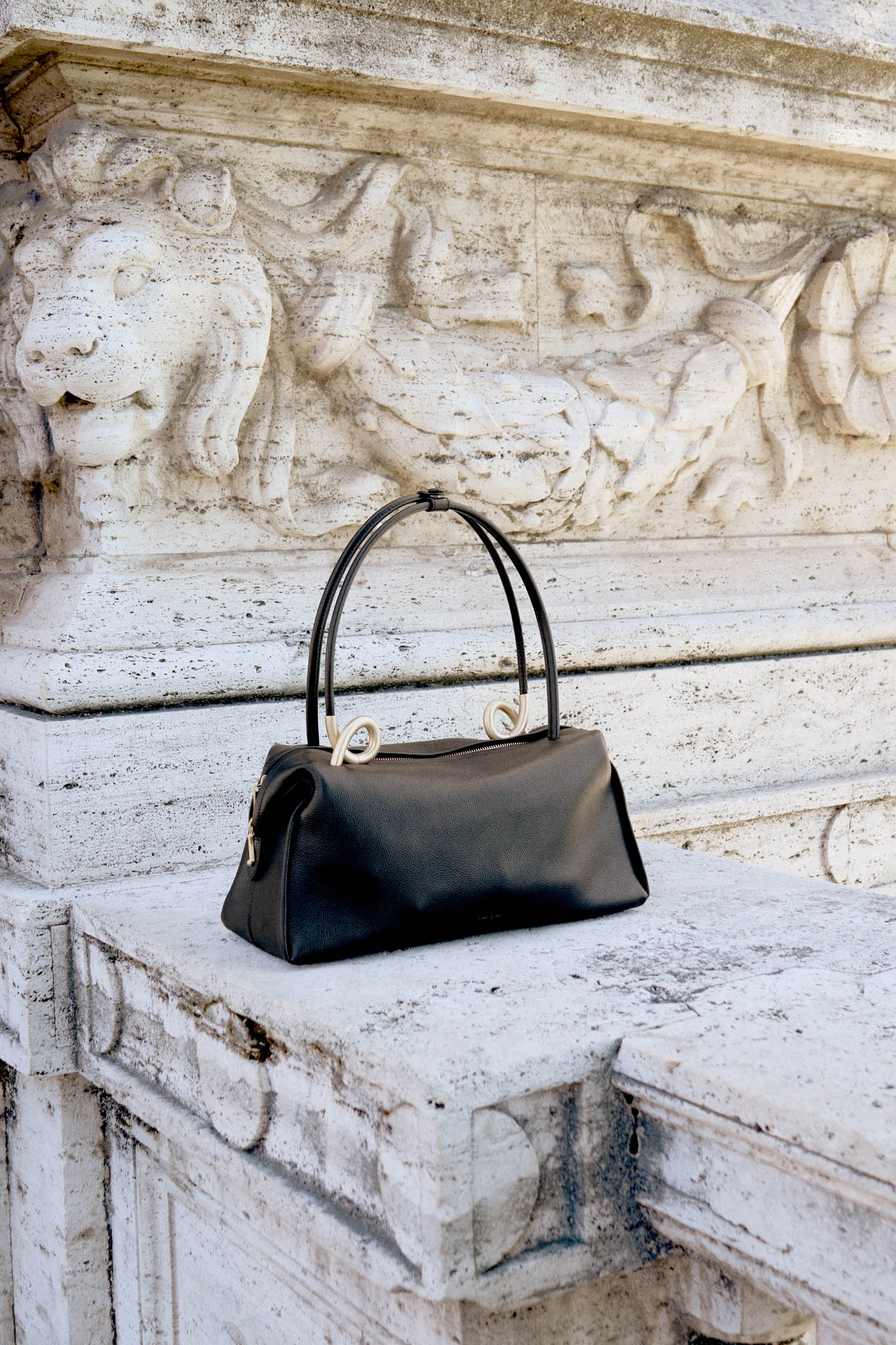 AZARIAH SATCHEL