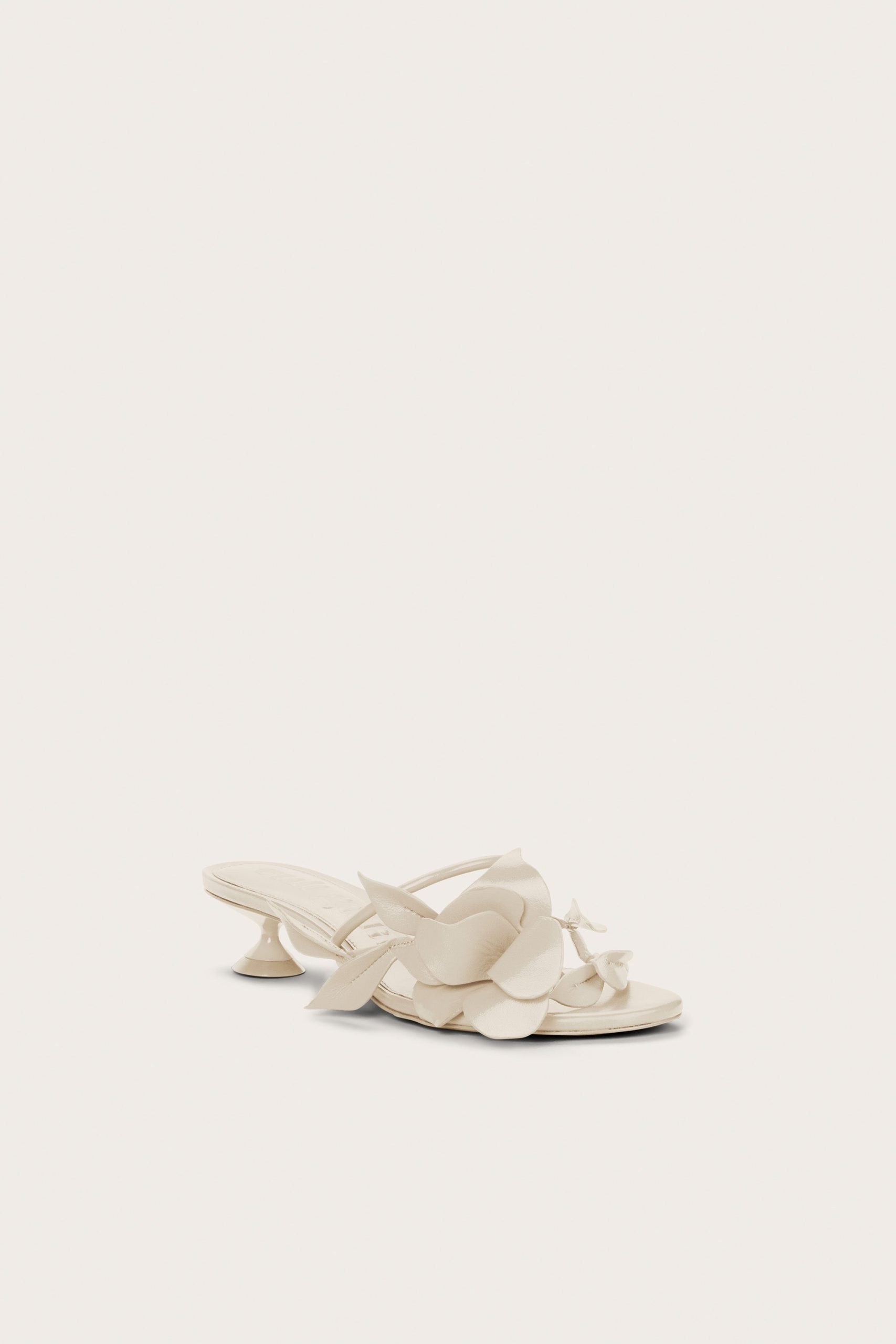 ColetteSandalAntiqueWhiteR-scaled