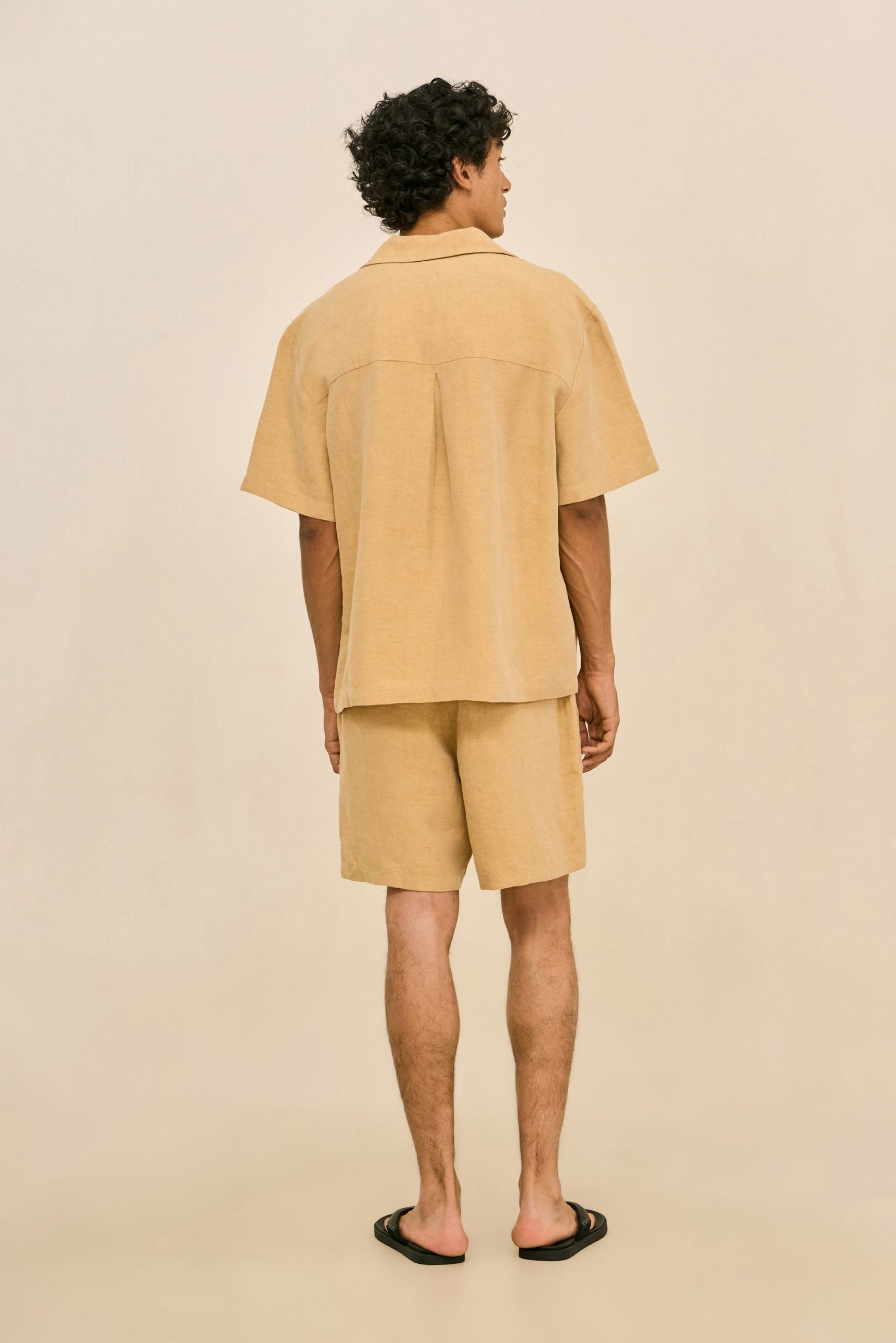 GRIFFINTOP_NICKLAUSSHORT_260521_DR_CULT_GAIA_MENS_R27_12_RESHOOTS_0494_591ef039-eff5-4be5-bee6-a174c9dd0879-scaled