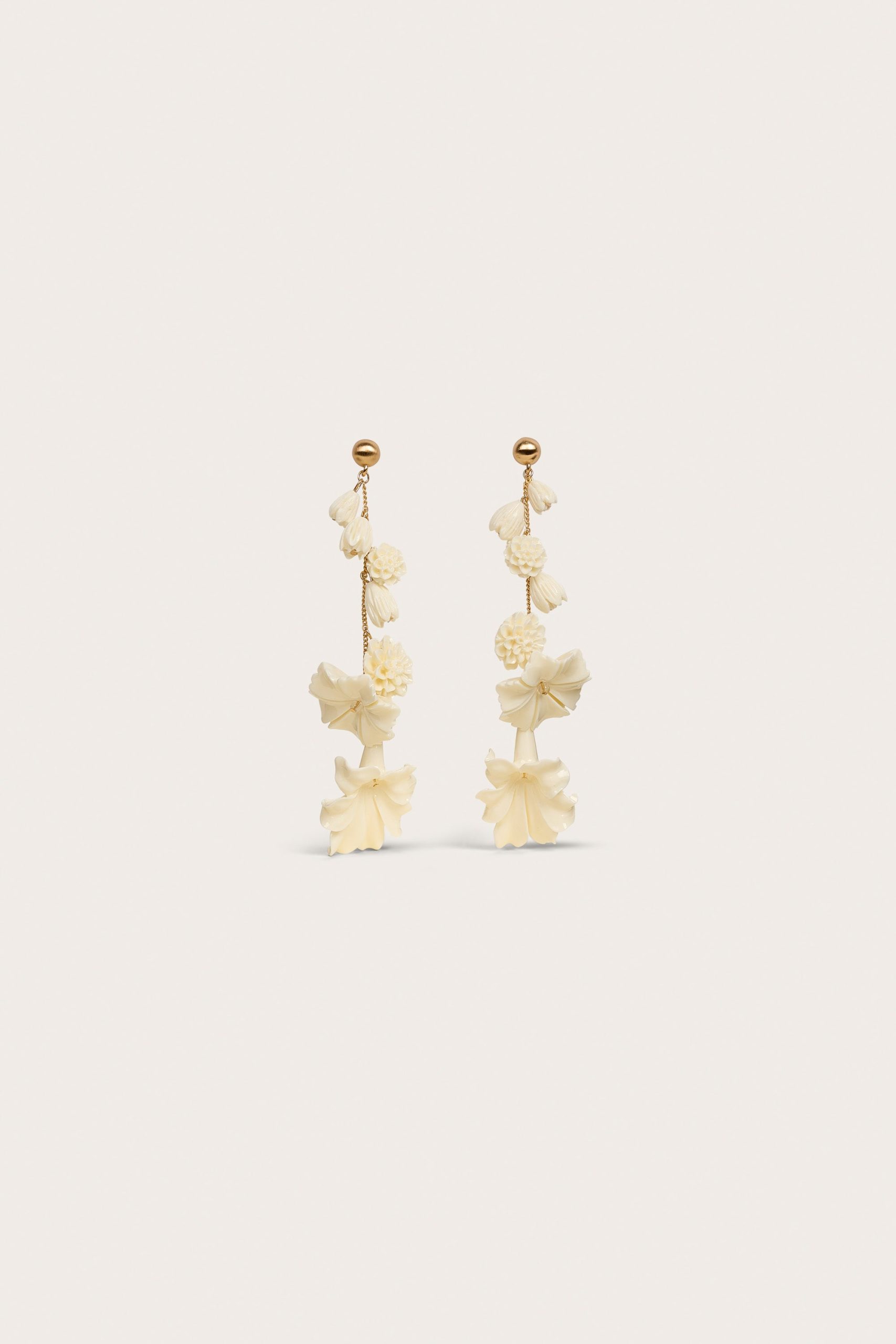 GIANA EARRING