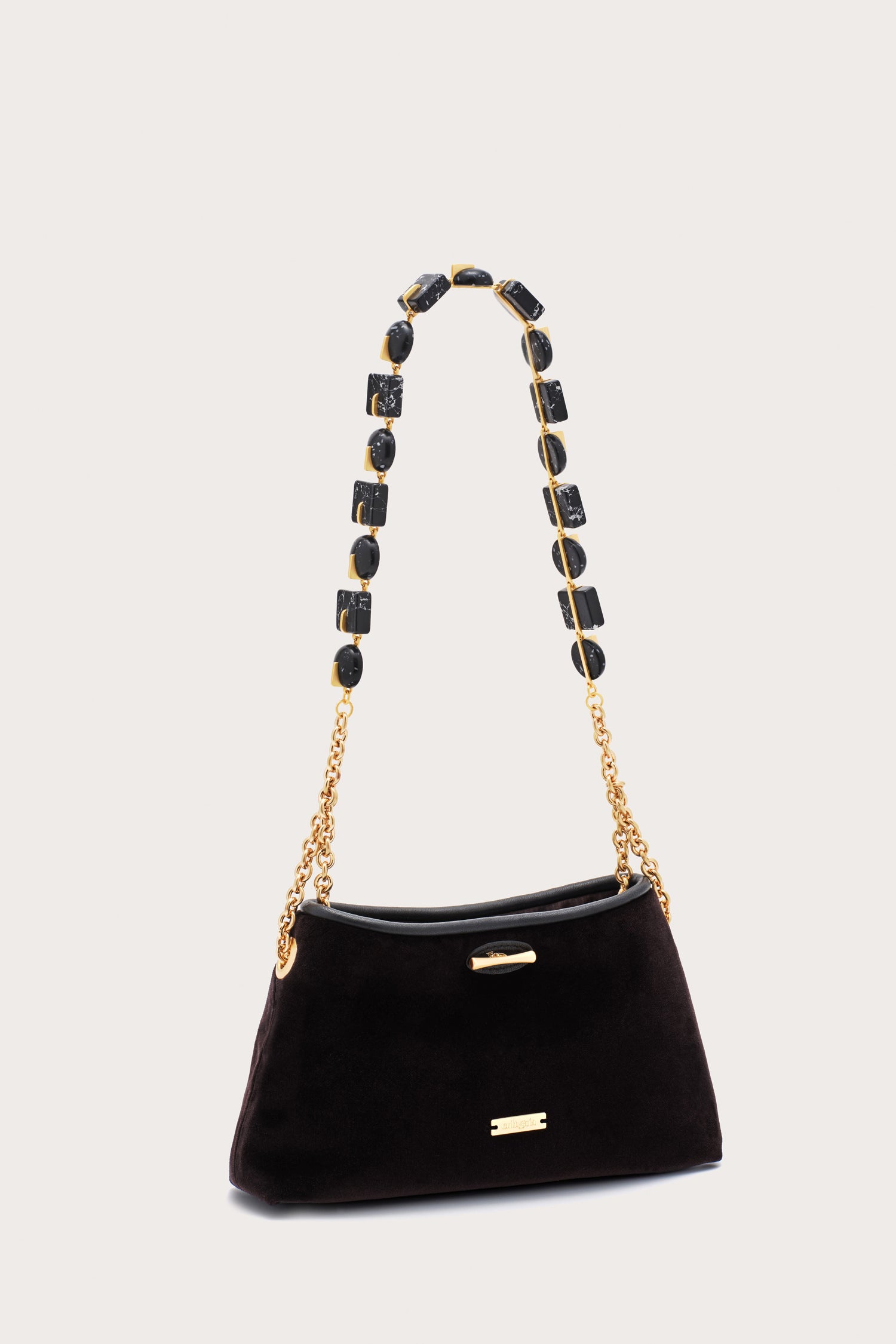 KIRAZ-MINI-CLUTCH_BLK_250709_CultGaia_F25-AX-FTW-BAGS6981_WEBBED