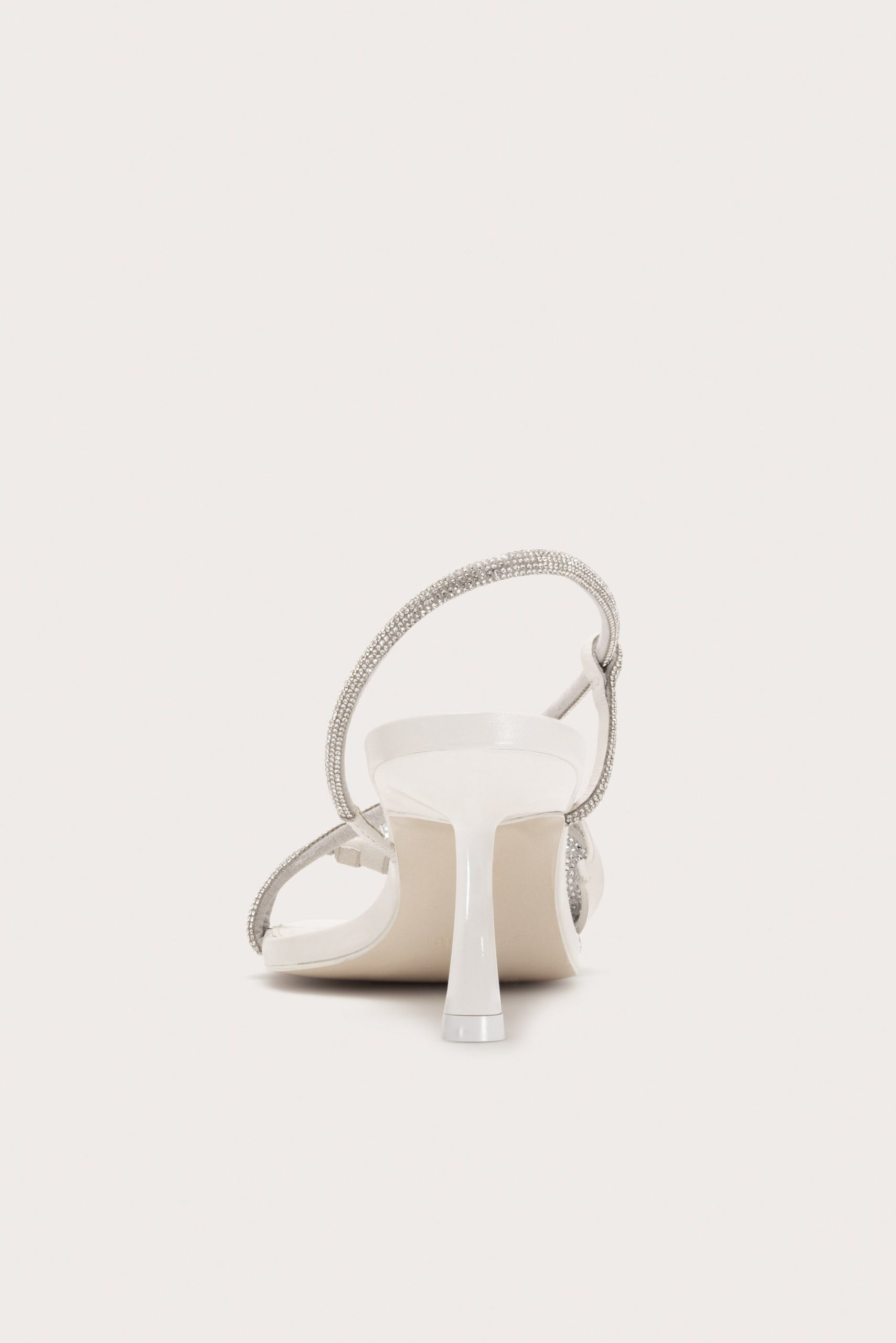 RAYNASANDAL_ANTQW_260123_Cult-Gaia_Product15397-scaled