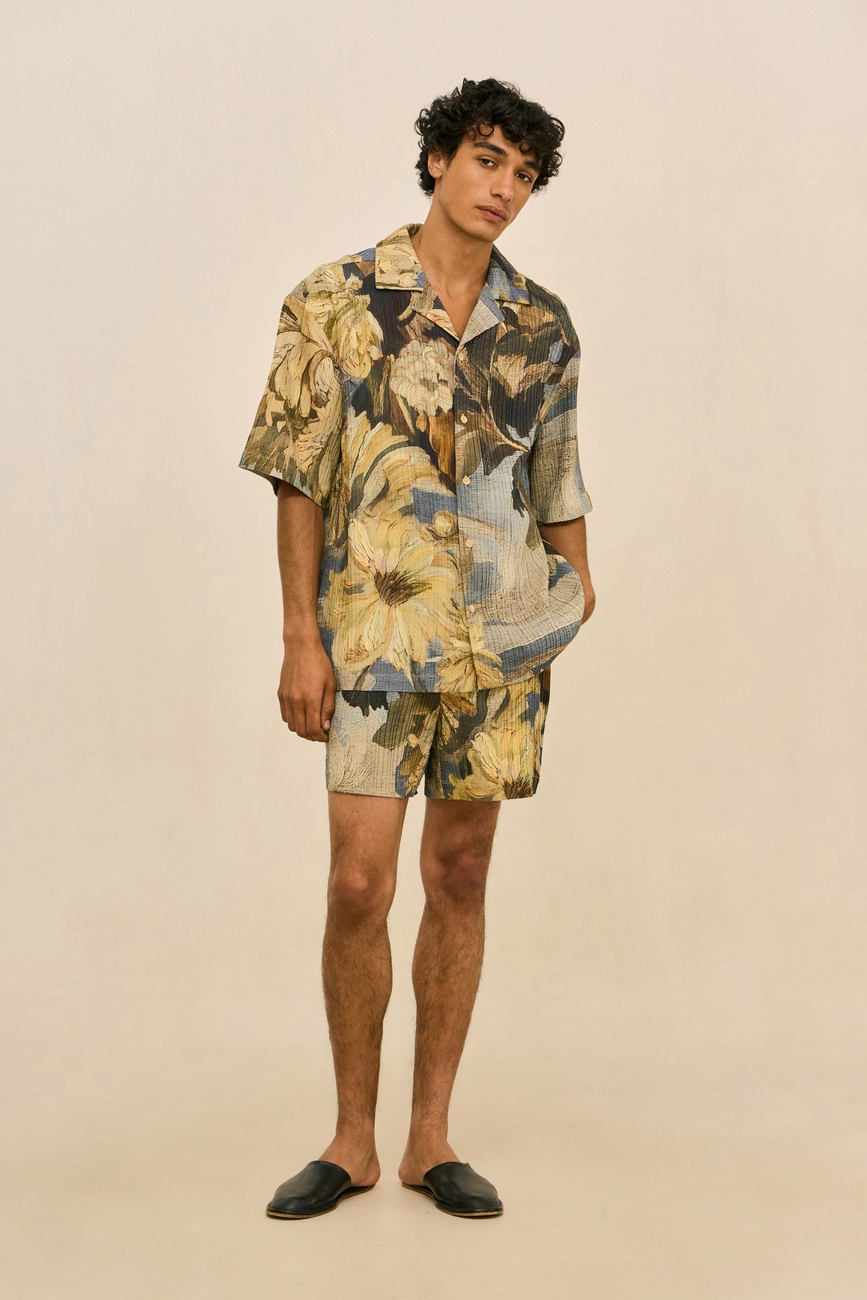 ROSSHIRT_SEBASTIANSHORT_WD_260521_DR_CULT_GAIA_MENS_R27_12_RESHOOTS_0019_06703294-b828-43ce-9421-a49845015e1e-scaled