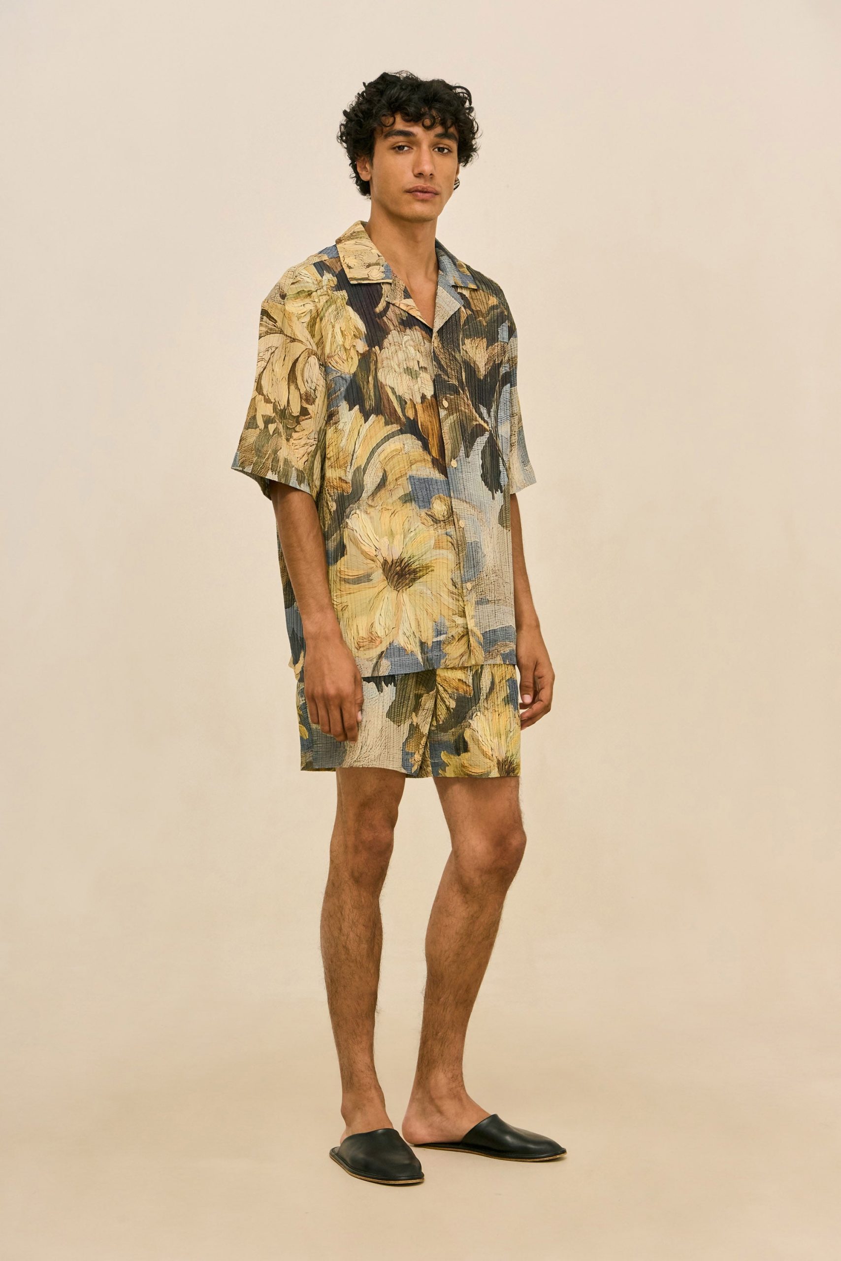 ROSSHIRT_SEBASTIANSHORT_WD_260521_DR_CULT_GAIA_MENS_R27_12_RESHOOTS_0036_788f9acd-60ba-434c-b5bd-053799e67247-scaled