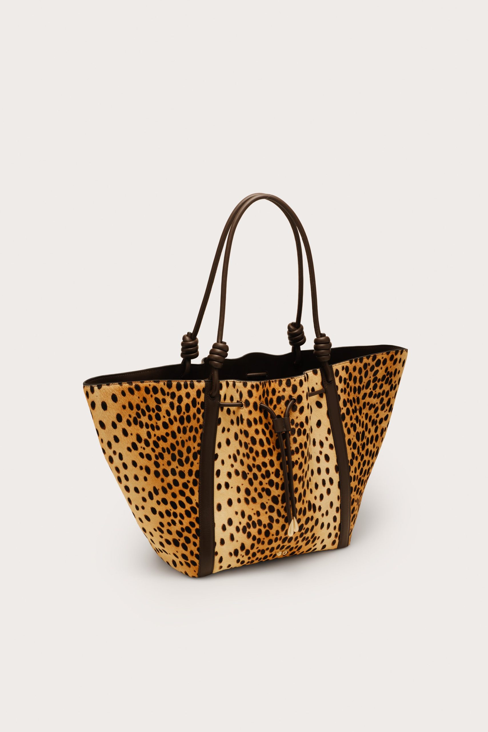 SHUNALGTOTE_CH_260420_CultGaia_Product-PF2618885_WEBBED-scaled