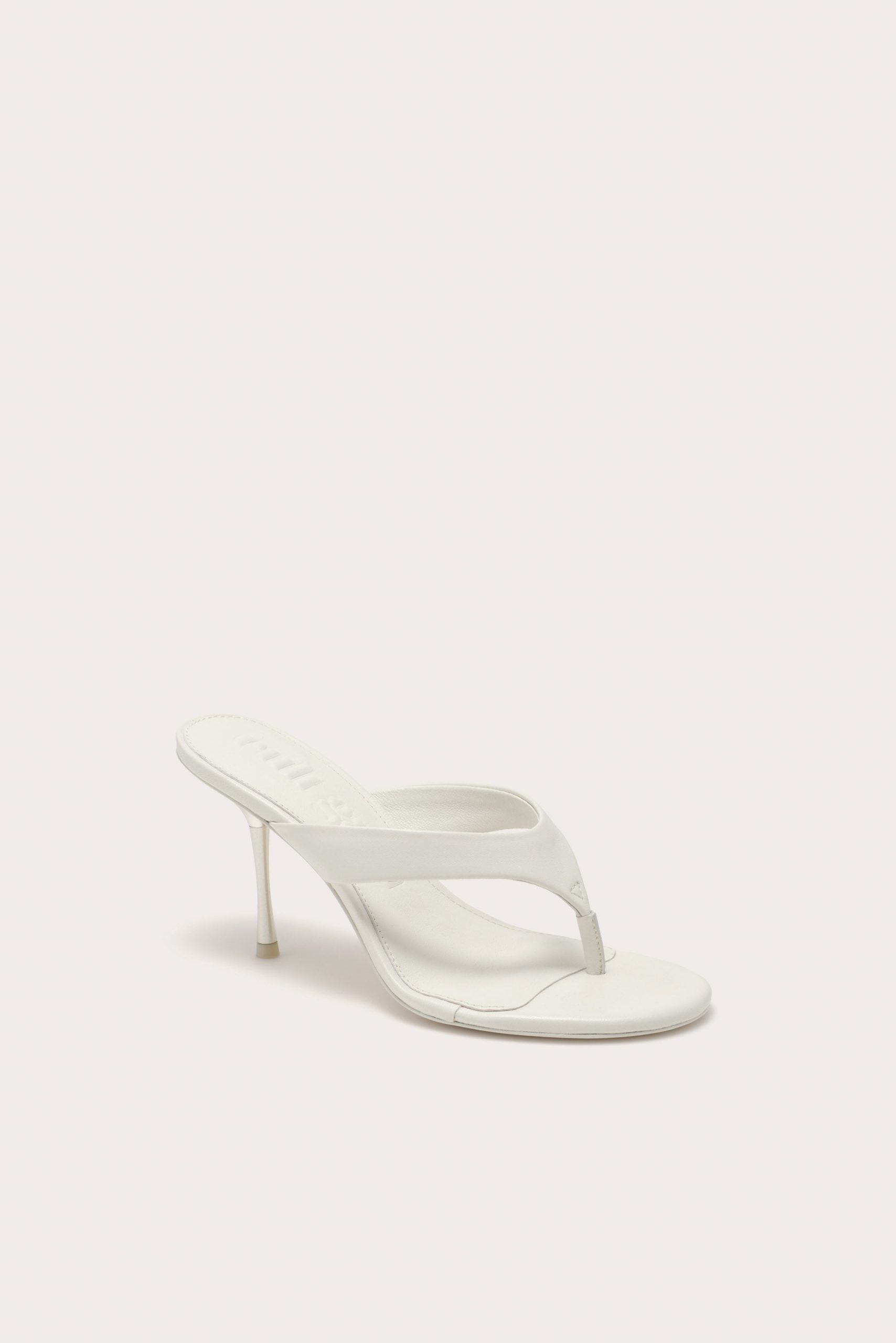 STELLASANDAL_ATQW_260123_Cult-Gaia_Product14946_W1a-scaled