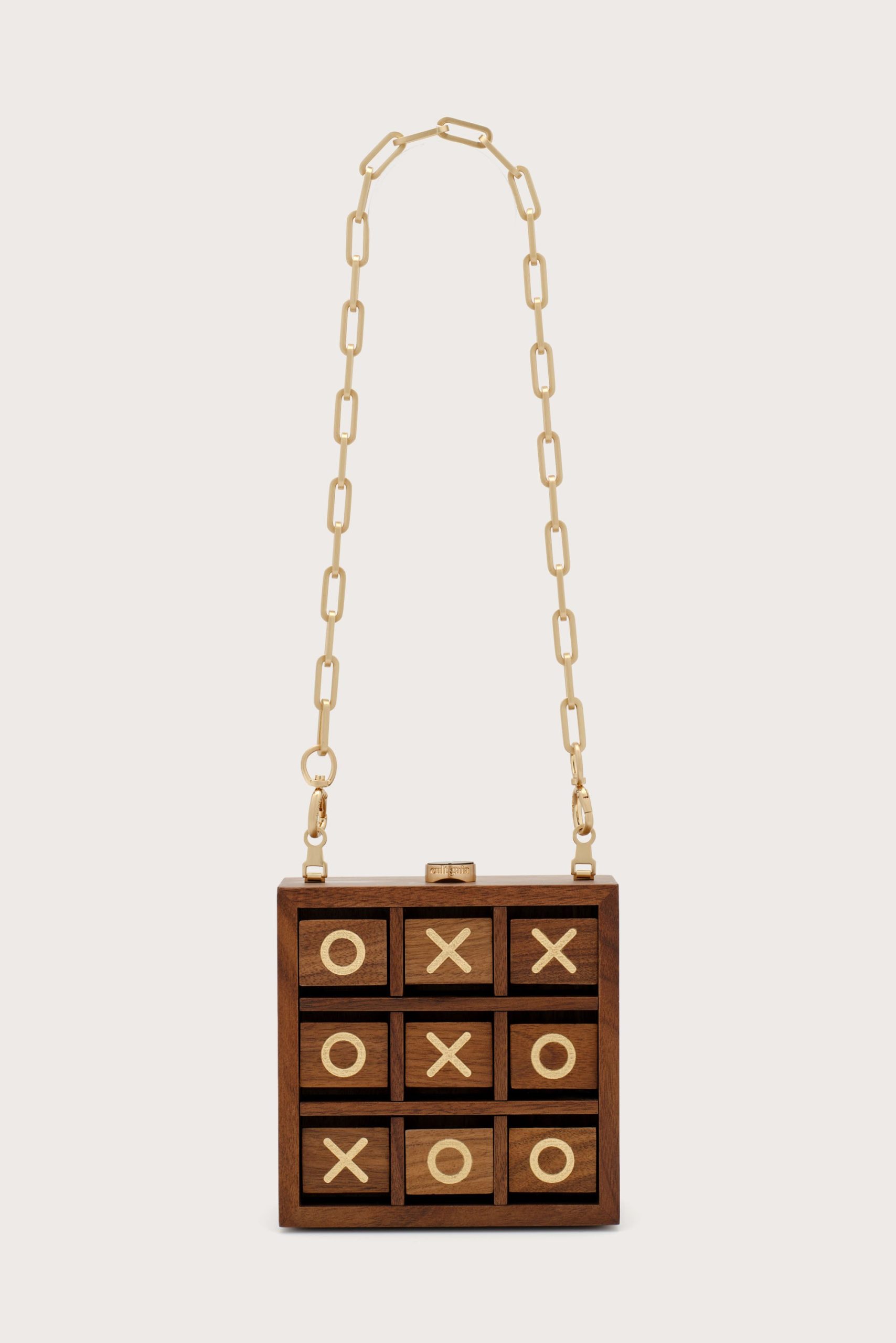 TIC-TAC_WALNUT_260123_Cult-Gaia_Product17045_W1a_WEBBED-scaled
