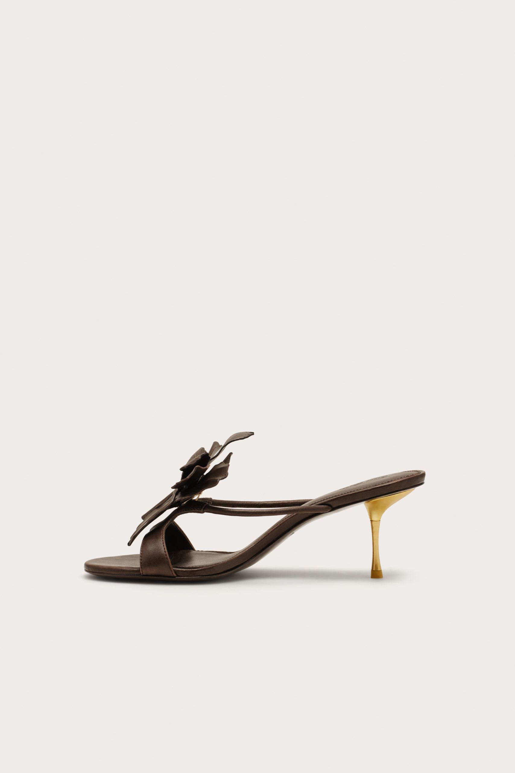 VALORIASANDAL_BLK_260427_CultGaia_Product-PF2620321_WEBBED-scaled