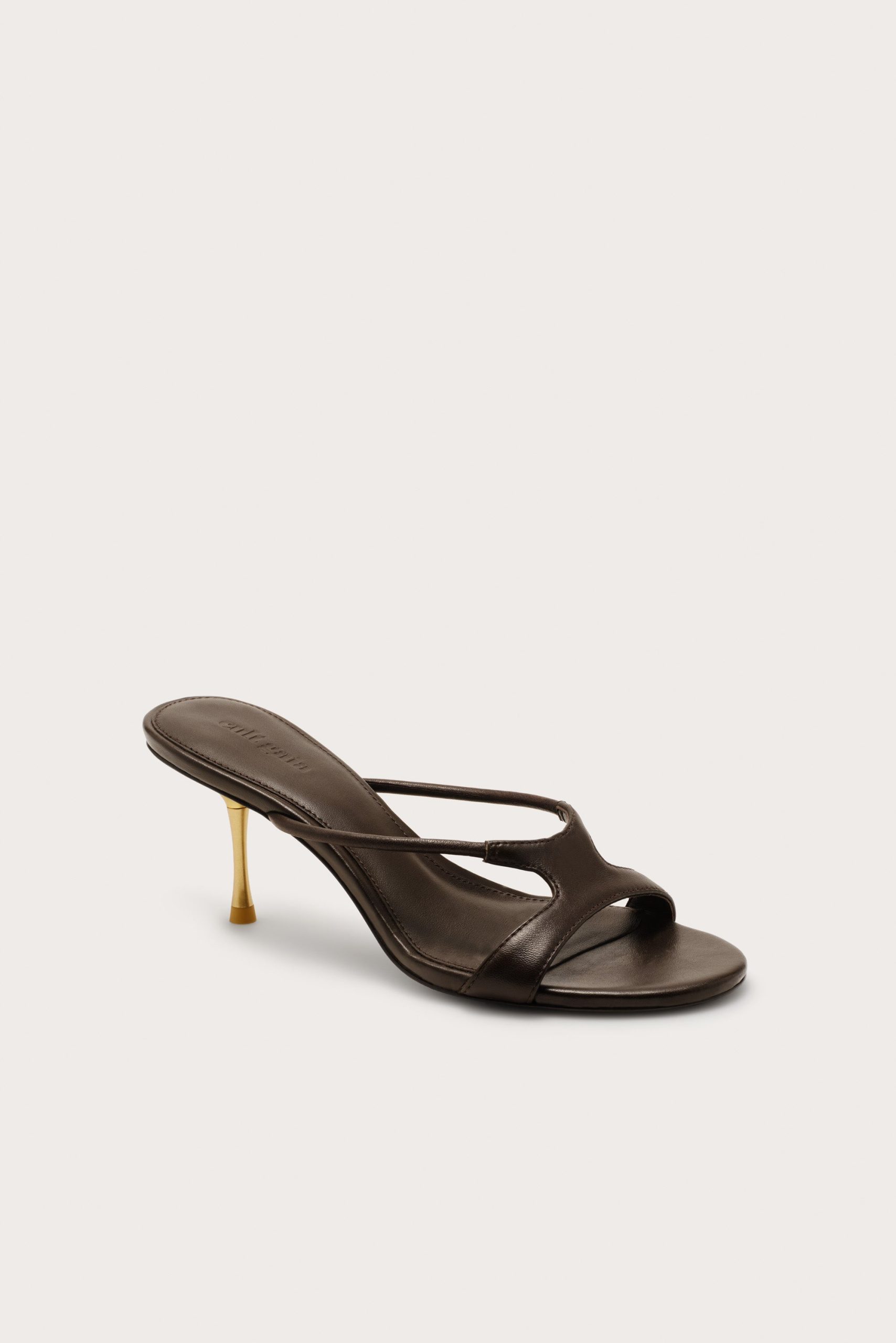 VALORIASANDAL_LWK_260420_CultGaia_Product-PF2619601_WEBBED-scaled