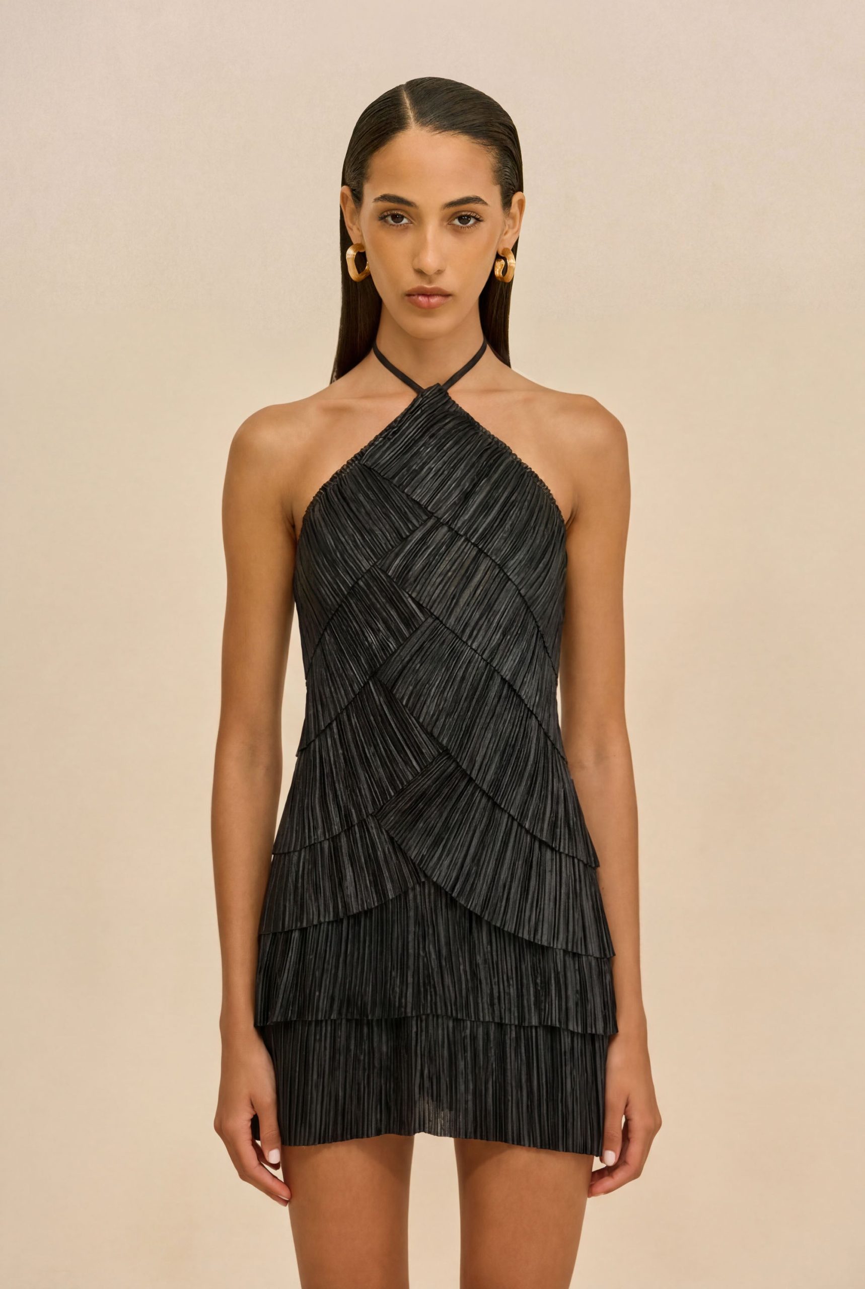 VARSHADRESS-BLACK_4_WEBBED_6b636517-beba-4055-941d-4a1f9672ba2b-scaled